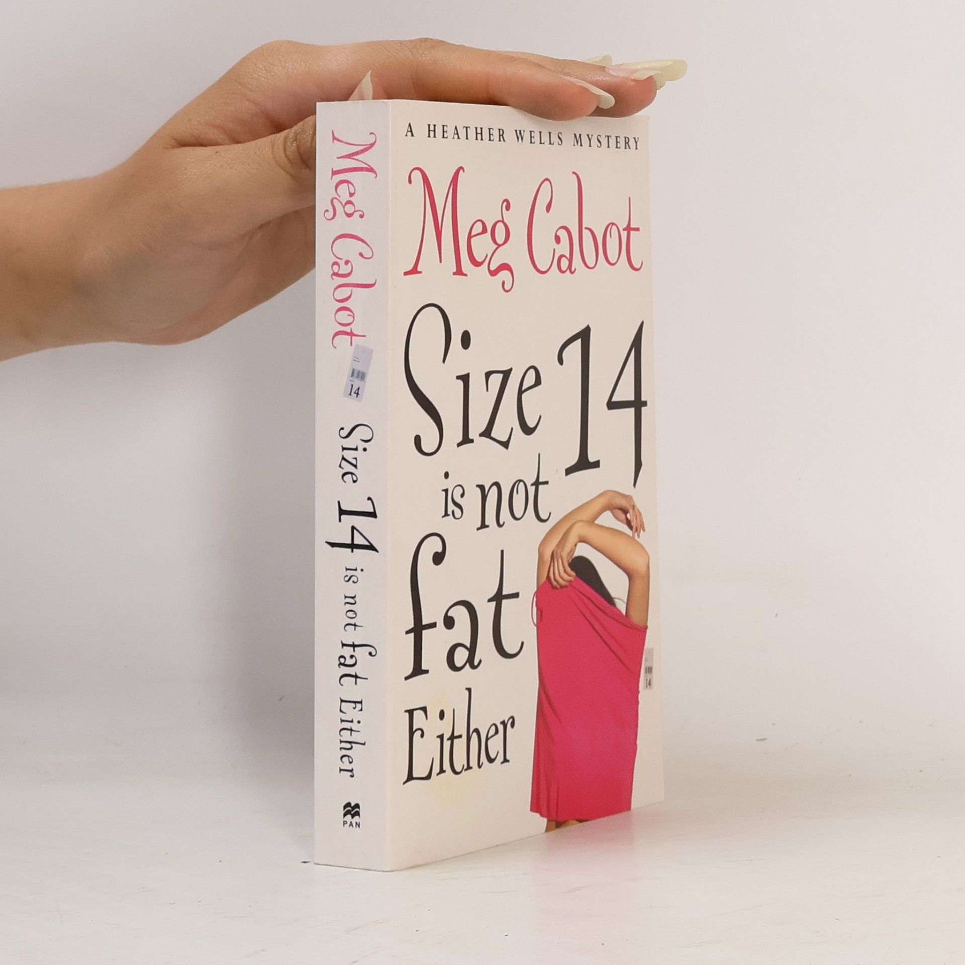 Patricia Cabot Size 14 is not fat either