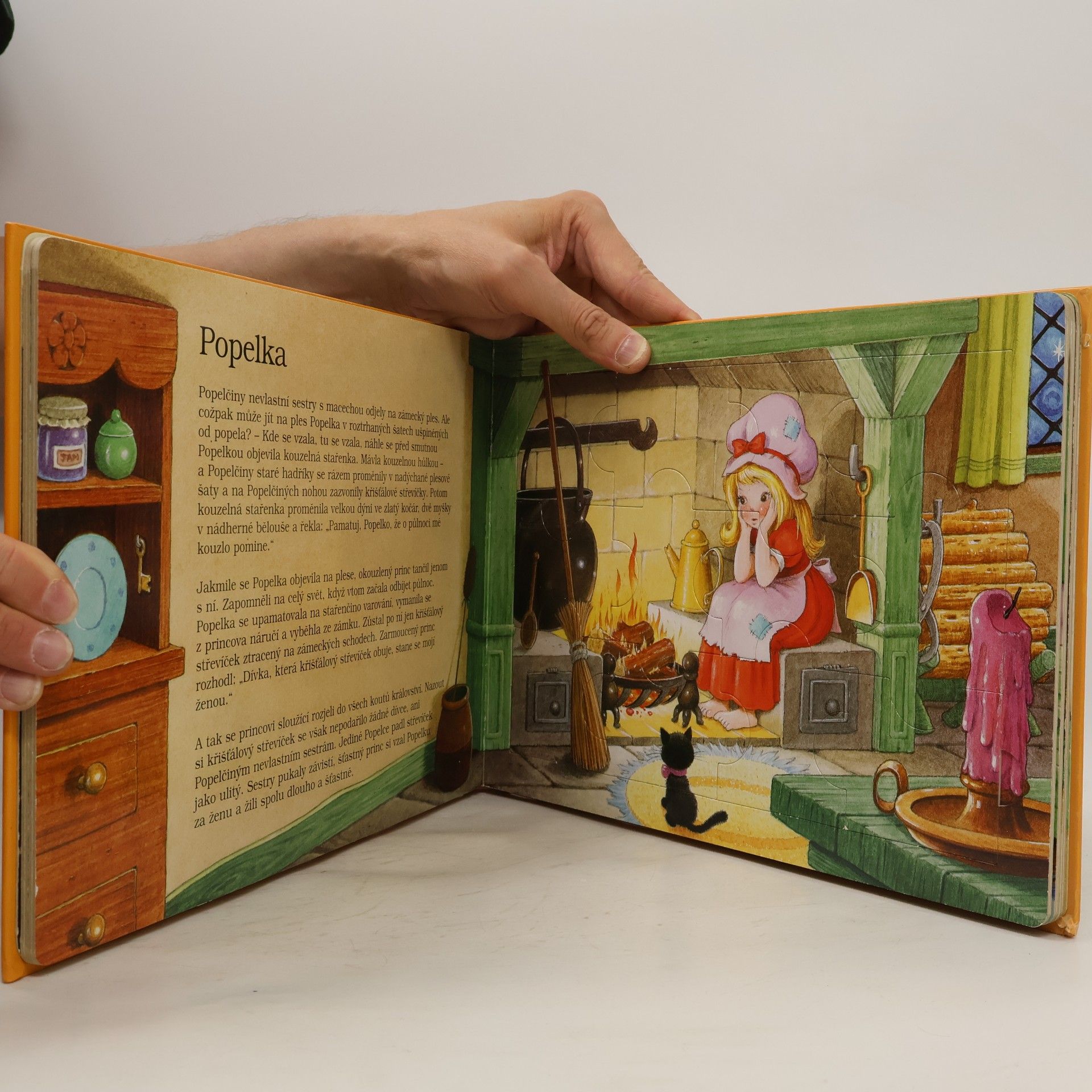 Tomáš Kapic Nejkrásnejší pohádky: Kniha s pěti puzzle
