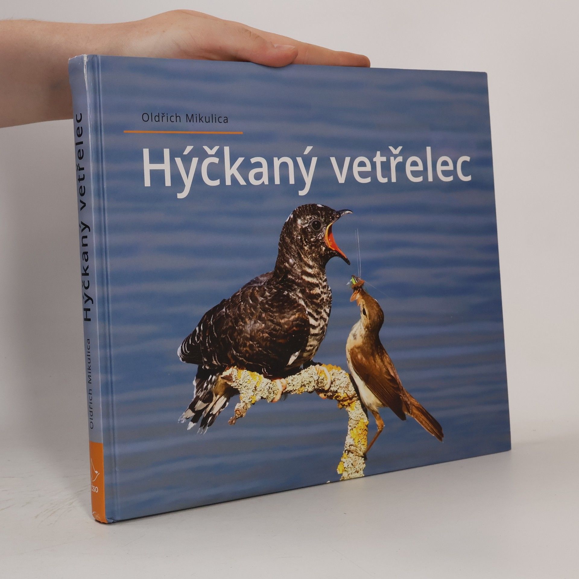 Oldřich Mikulica Hýčkaný vetřelec