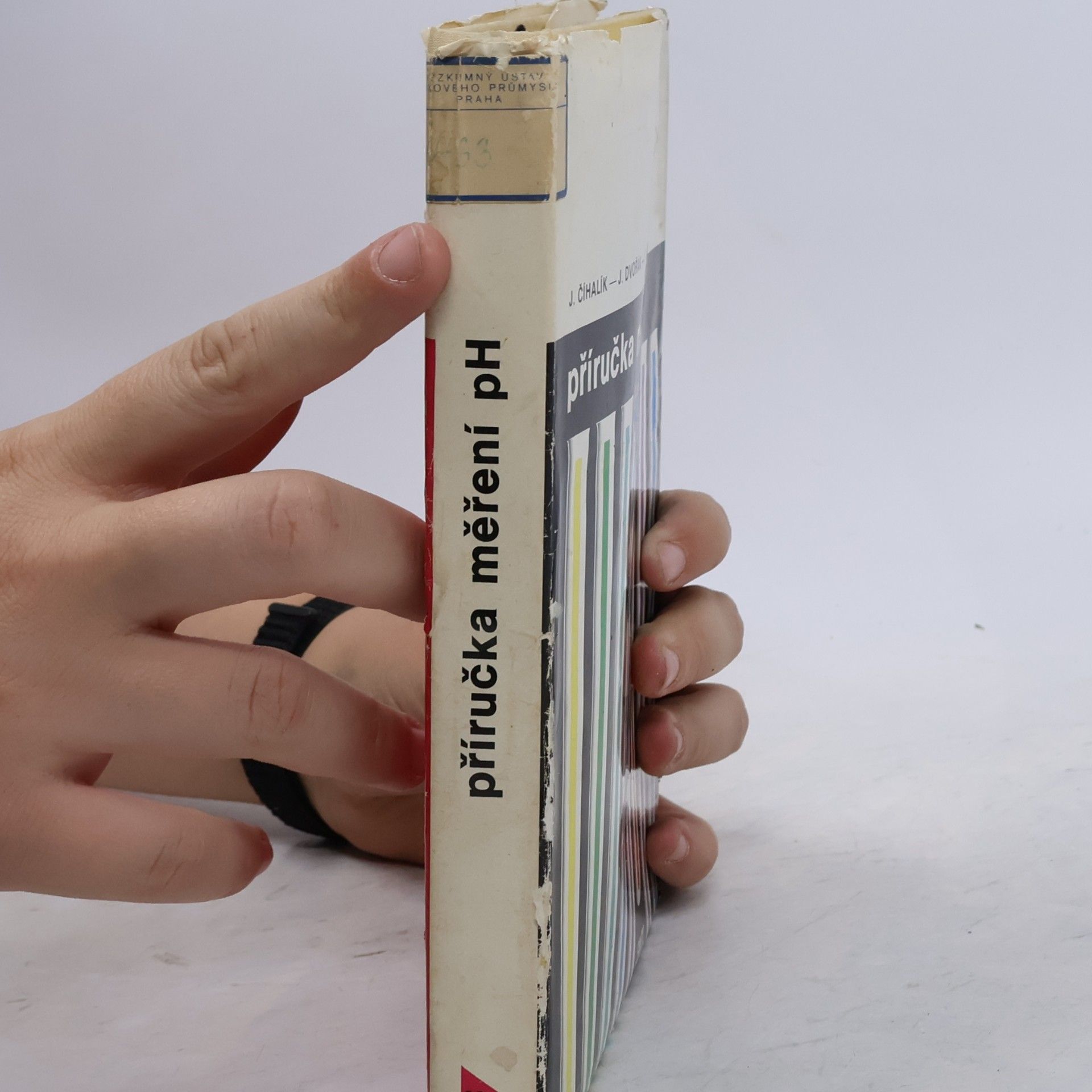 Autorenkollektiv Moderní metody v chemické laboratoři 28. Příručka měření pH