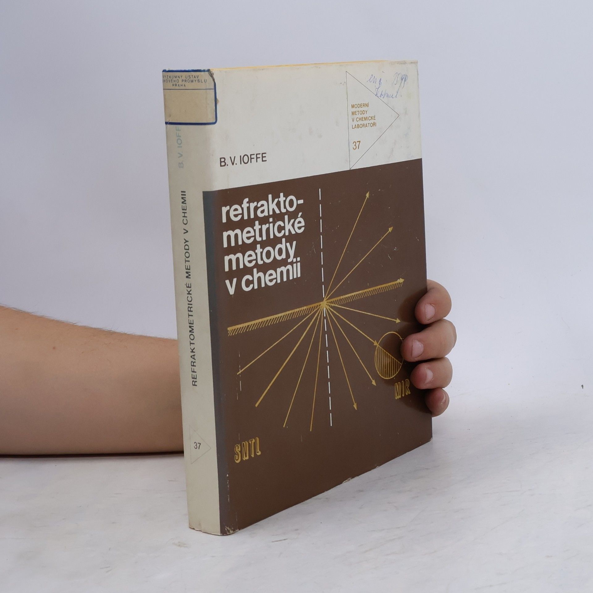 Boris Veniaminovič Ioffe Refraktometrické metody v chemii