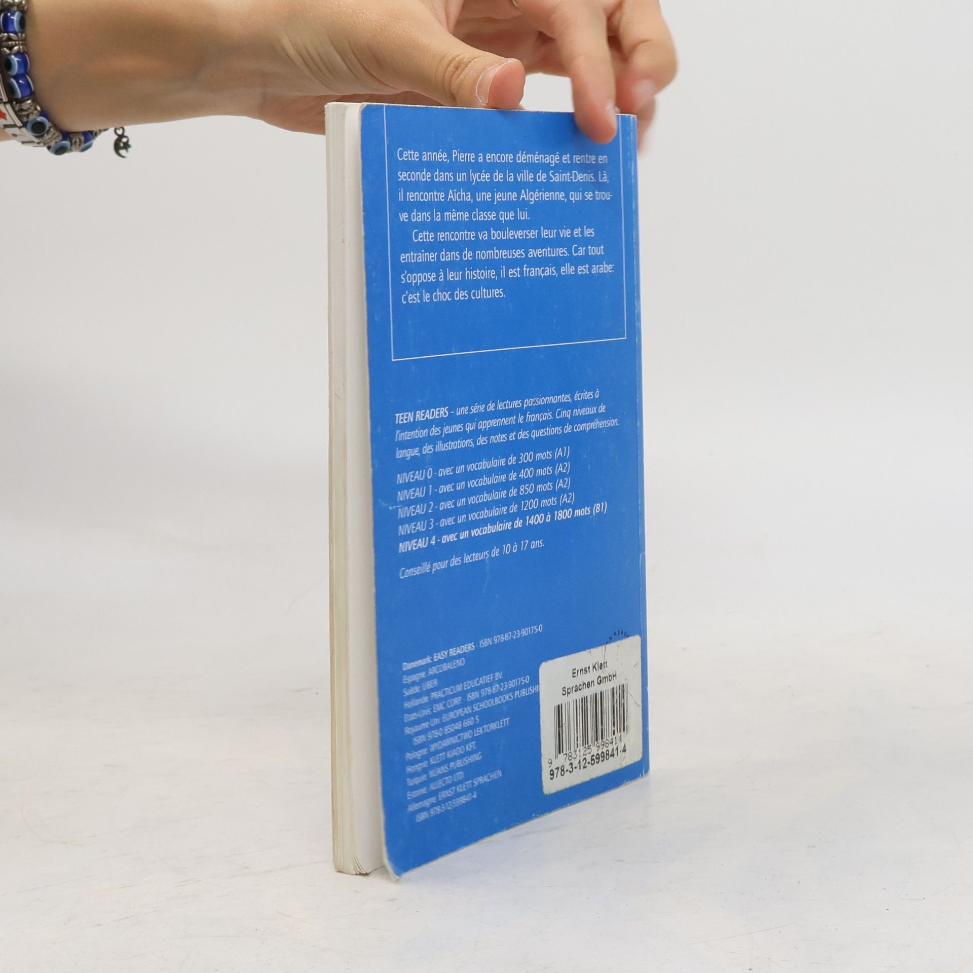 Annette Hallum Teen Readers - 4: Choc des cultures