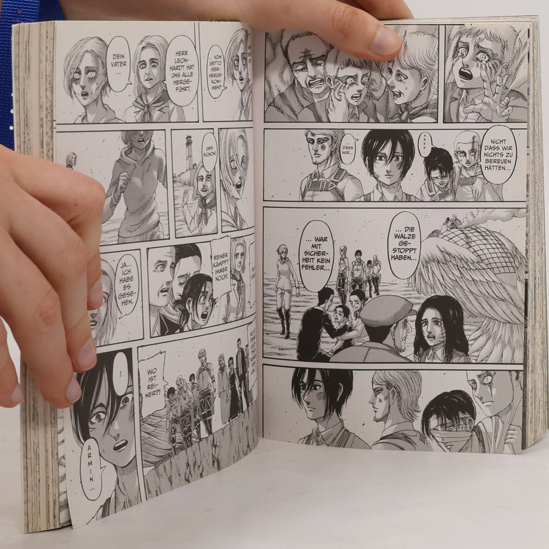 Hadžime Isajama Attack on Titan 34