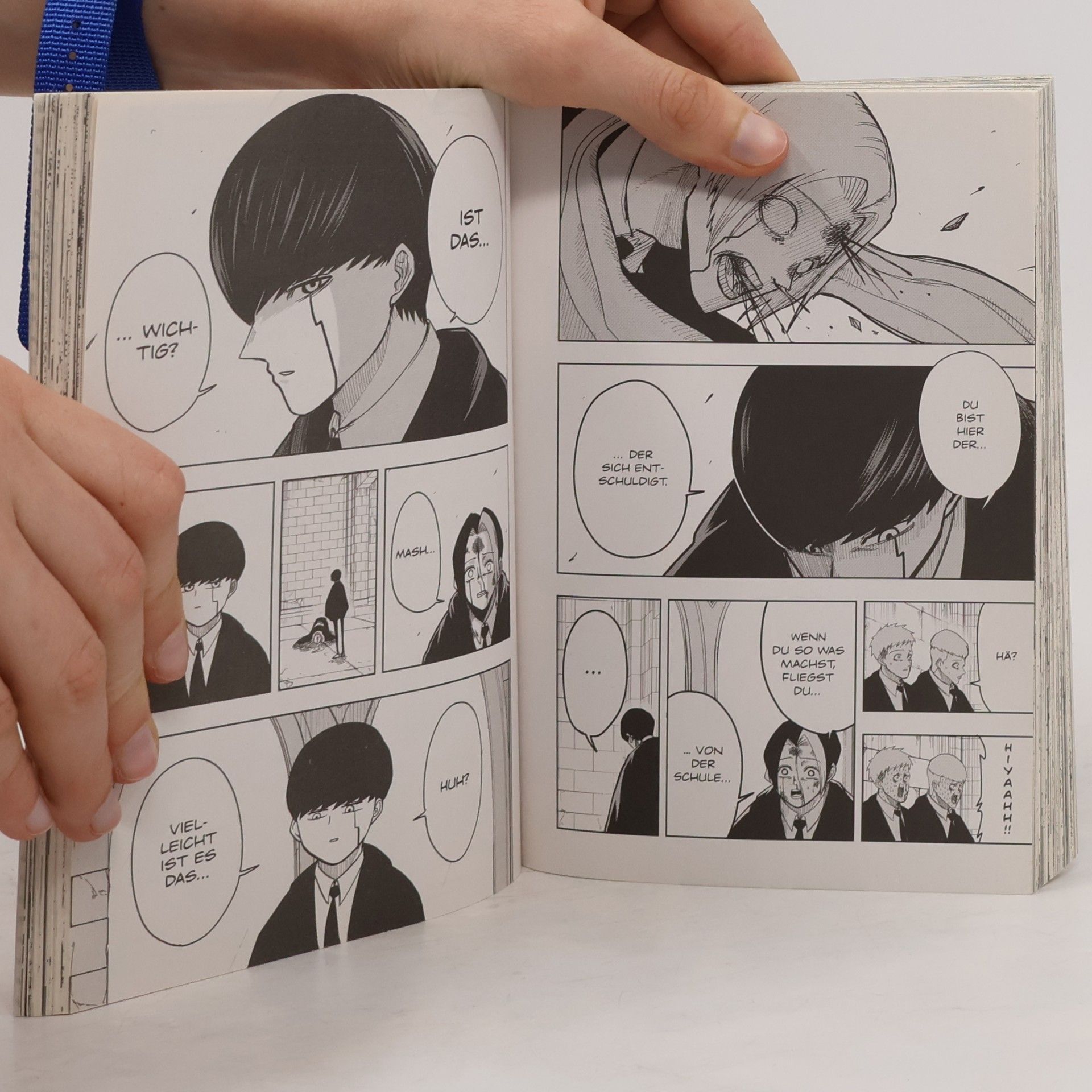 Hajime Komoto Mashle: Magic and Muscles 1