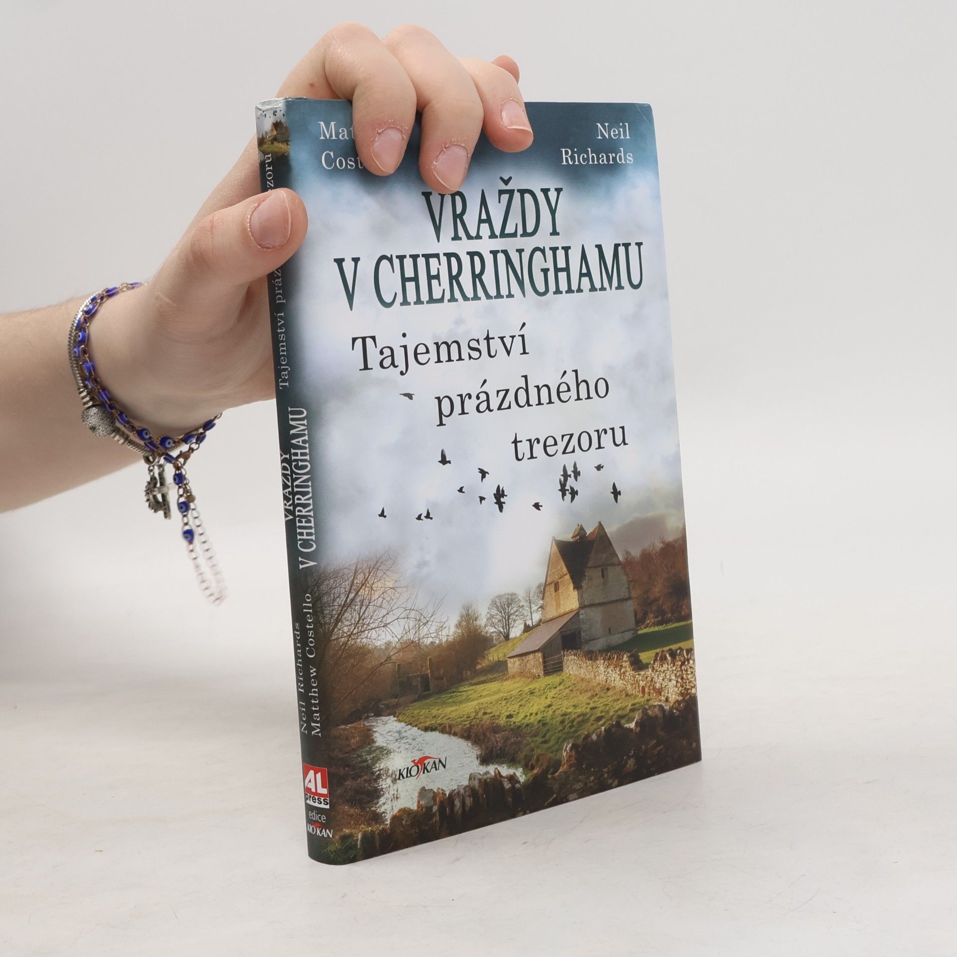 Neil Richards Vraždy v Cherringhamu. Tajemství prázdného trezoru