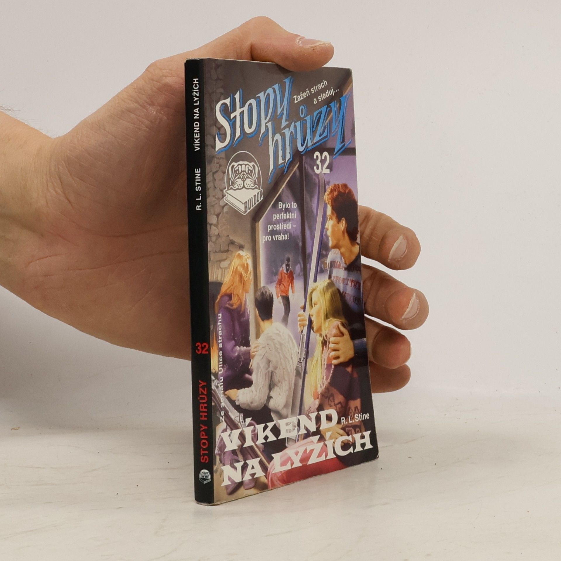 R. L. Stine Víkend na lyžích. Stopy hrůzy 32