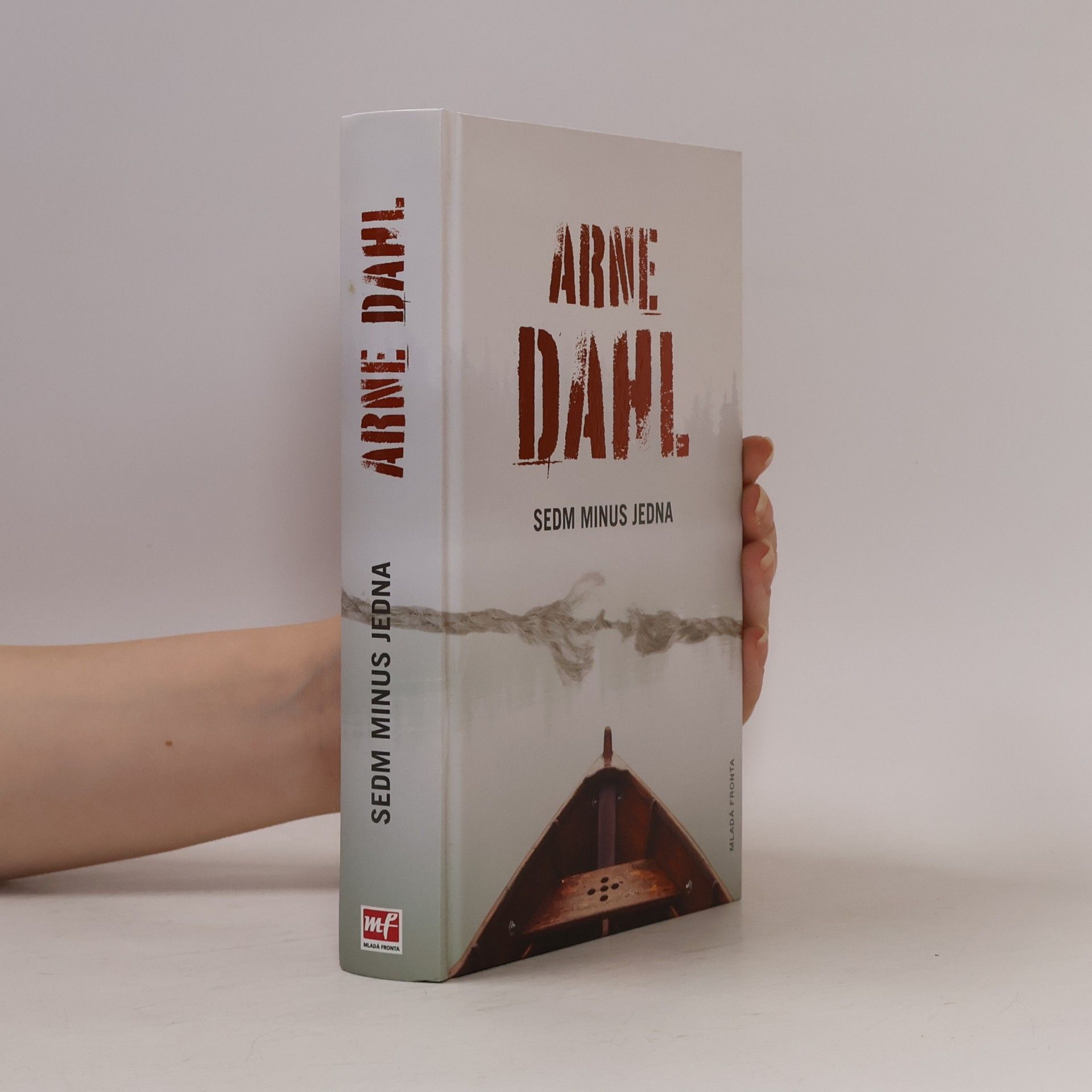 Arne Dahl Sedm minus jedna