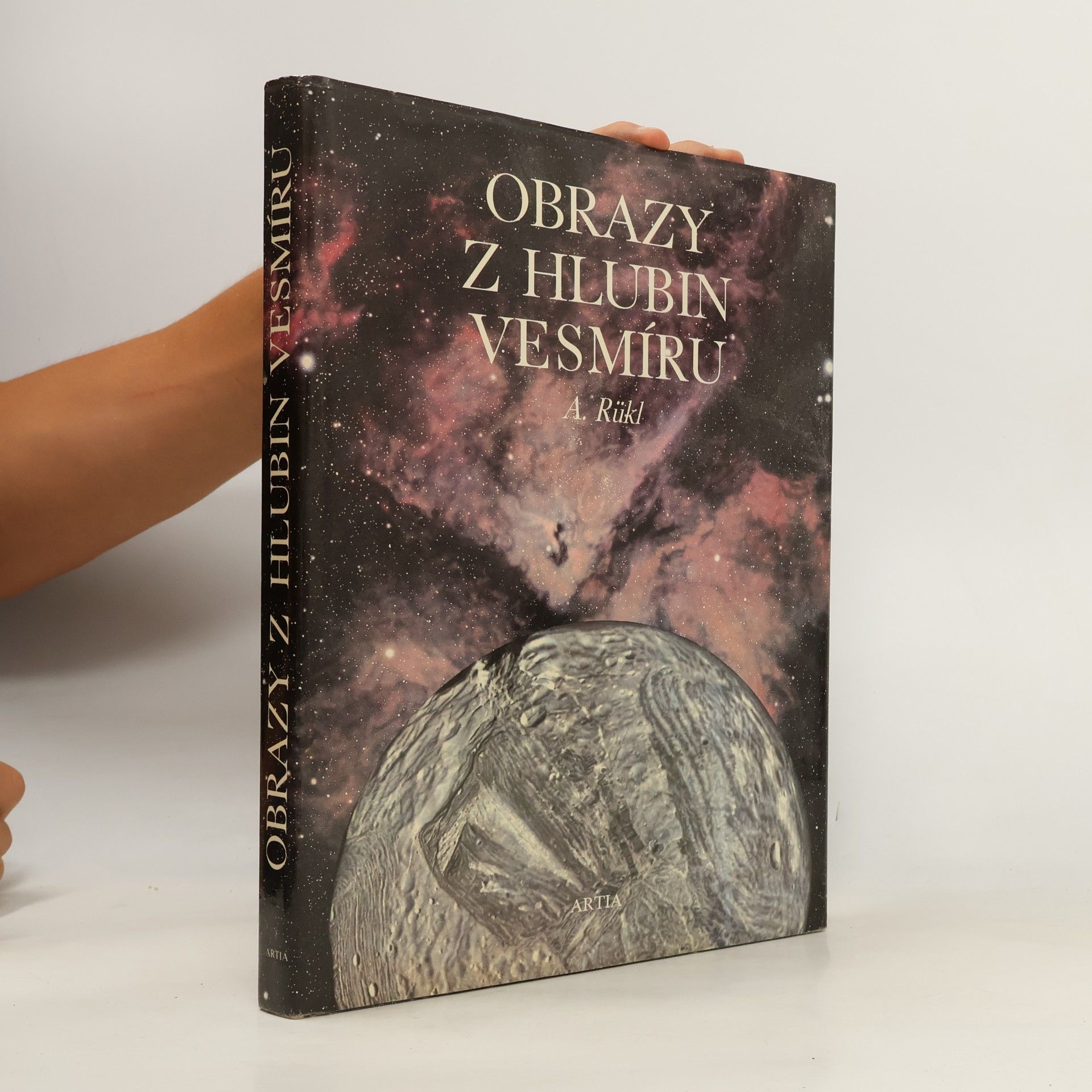 Antonín Rükl Obrazy z hlubin vesmíru