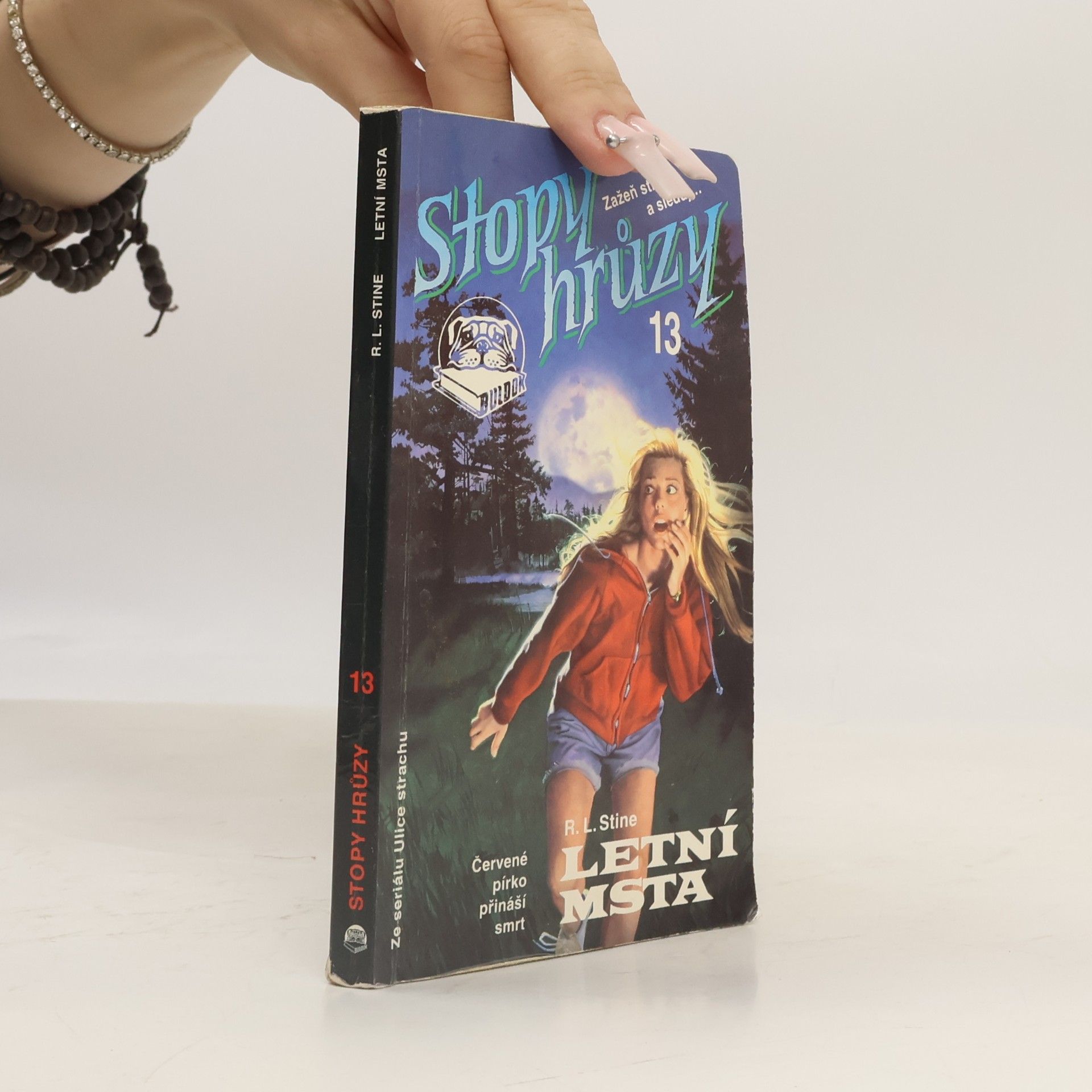 R. L. Stine Letní msta - Stopy hrůzy, svazek 13