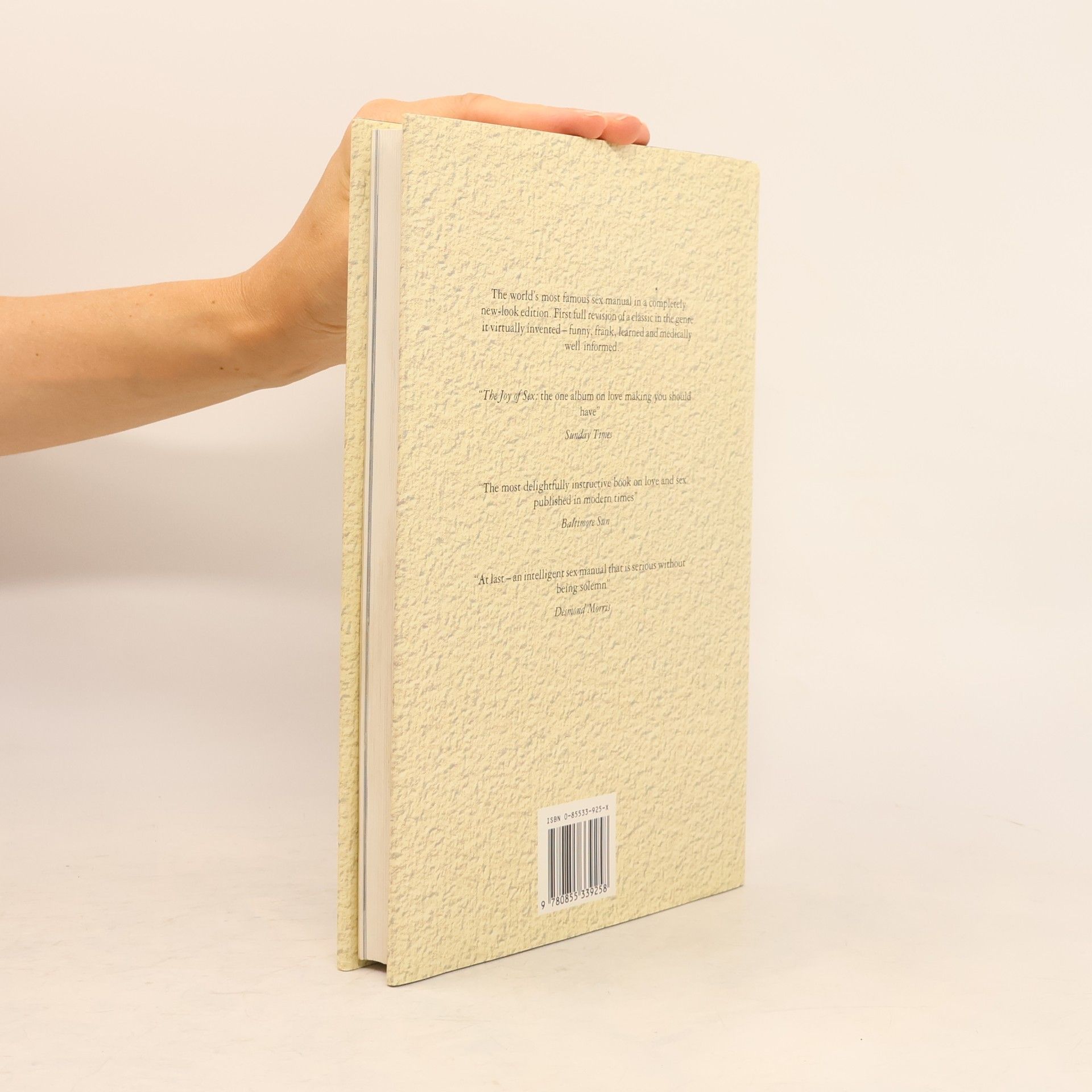 Alex Comfort The New Joy of Sex - Newly Illustrated and Fully Revised Edition