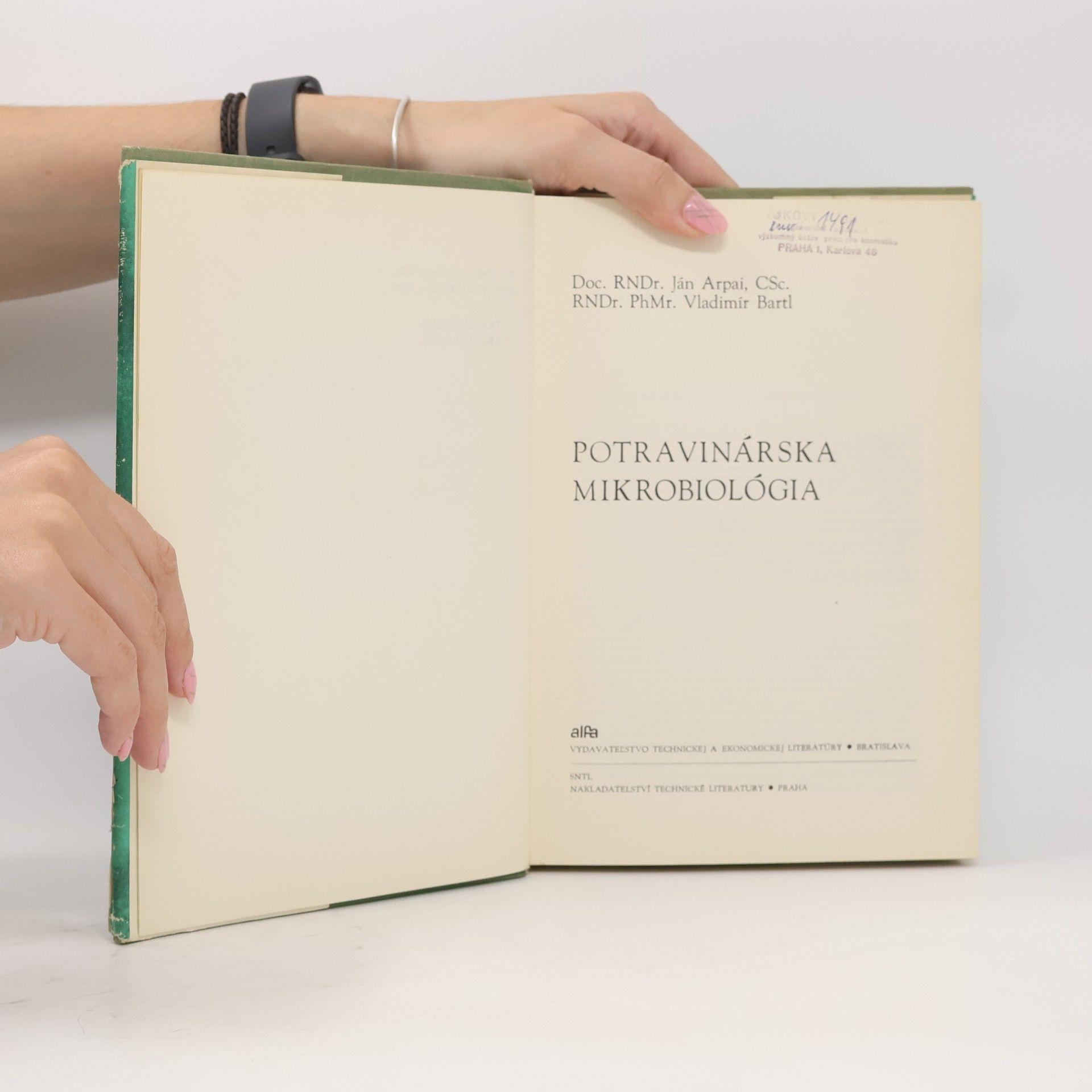 Ján Arpai Potravinárska mikrobiológia