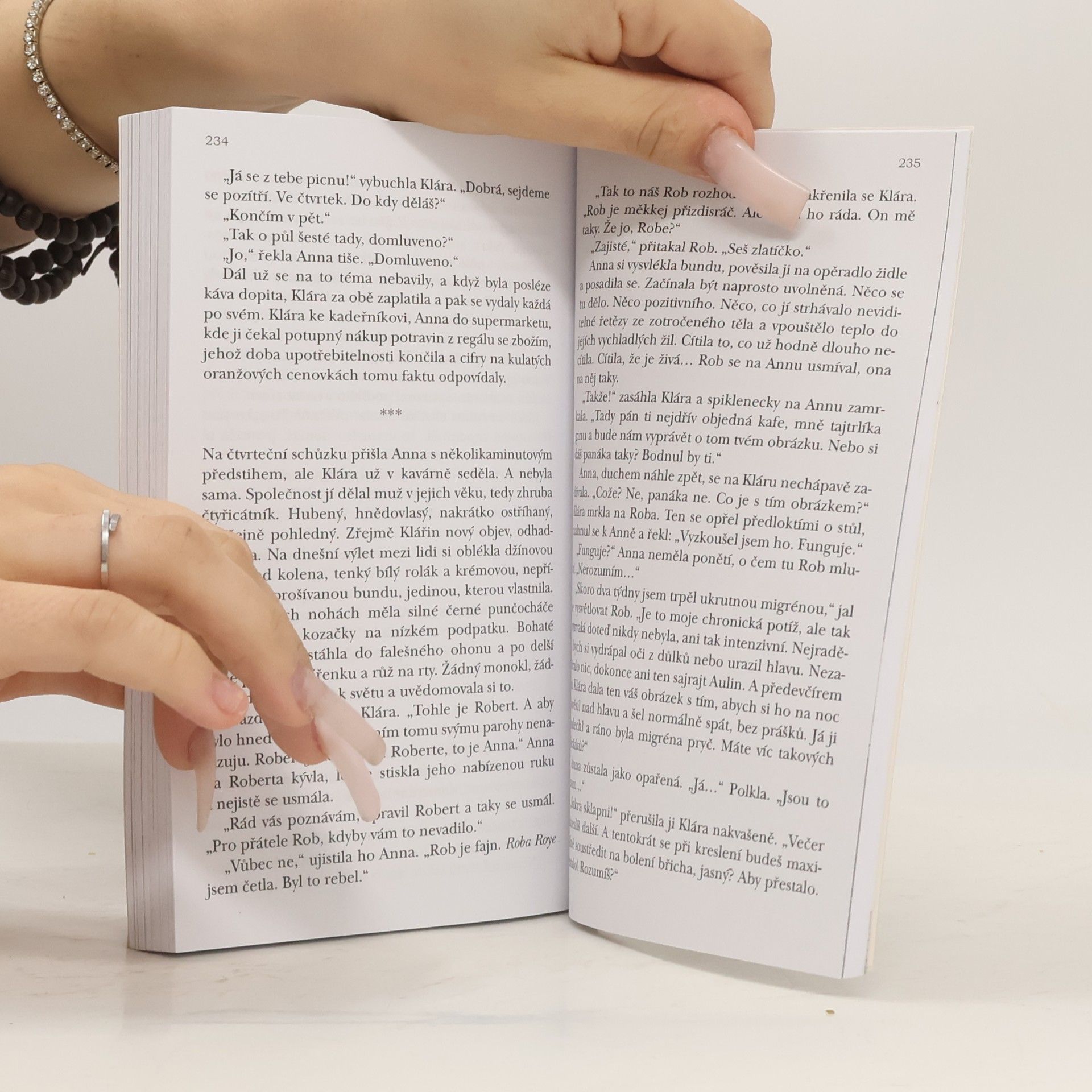 Various authors Ve špatný čas na špatném místě