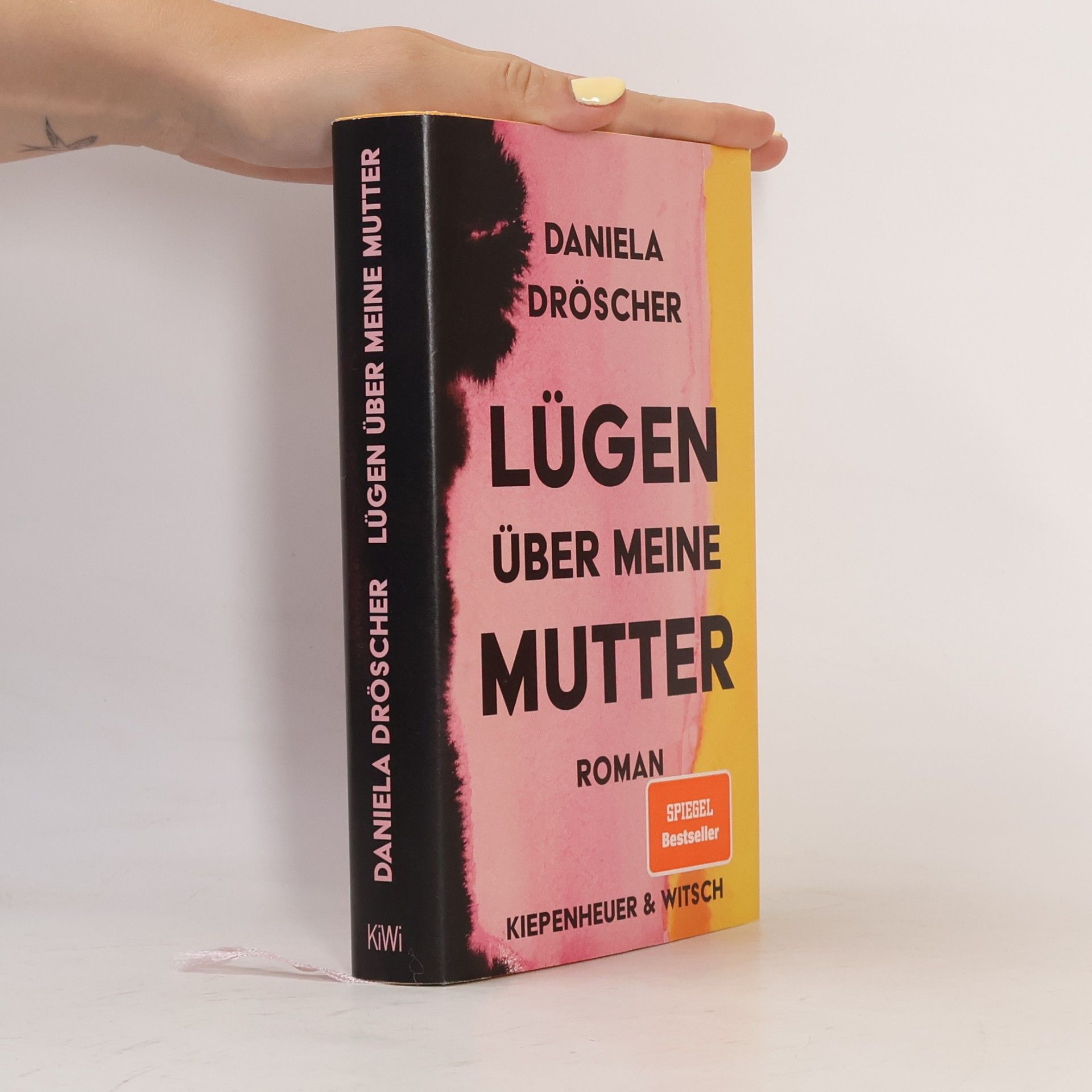 Lügen über meine Mutter : Roman