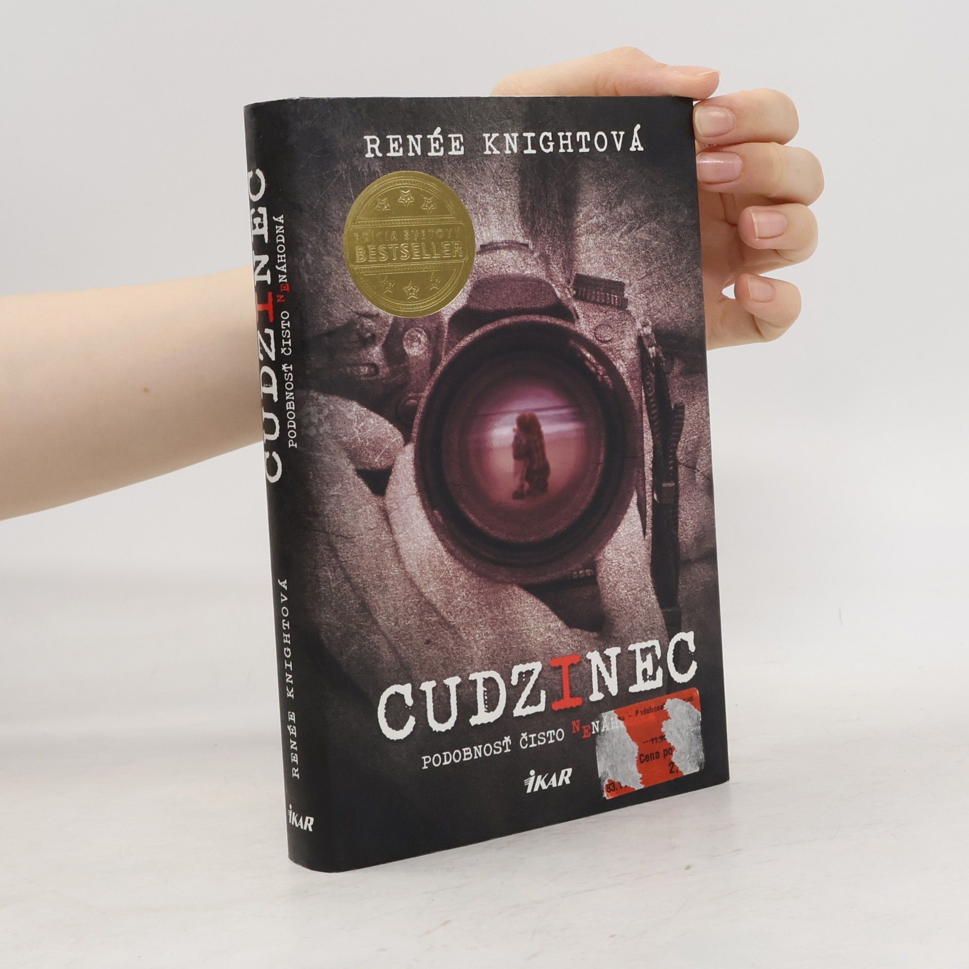 Rene e. Knight Cudzinec – Podobnosť čisto nenáhodná