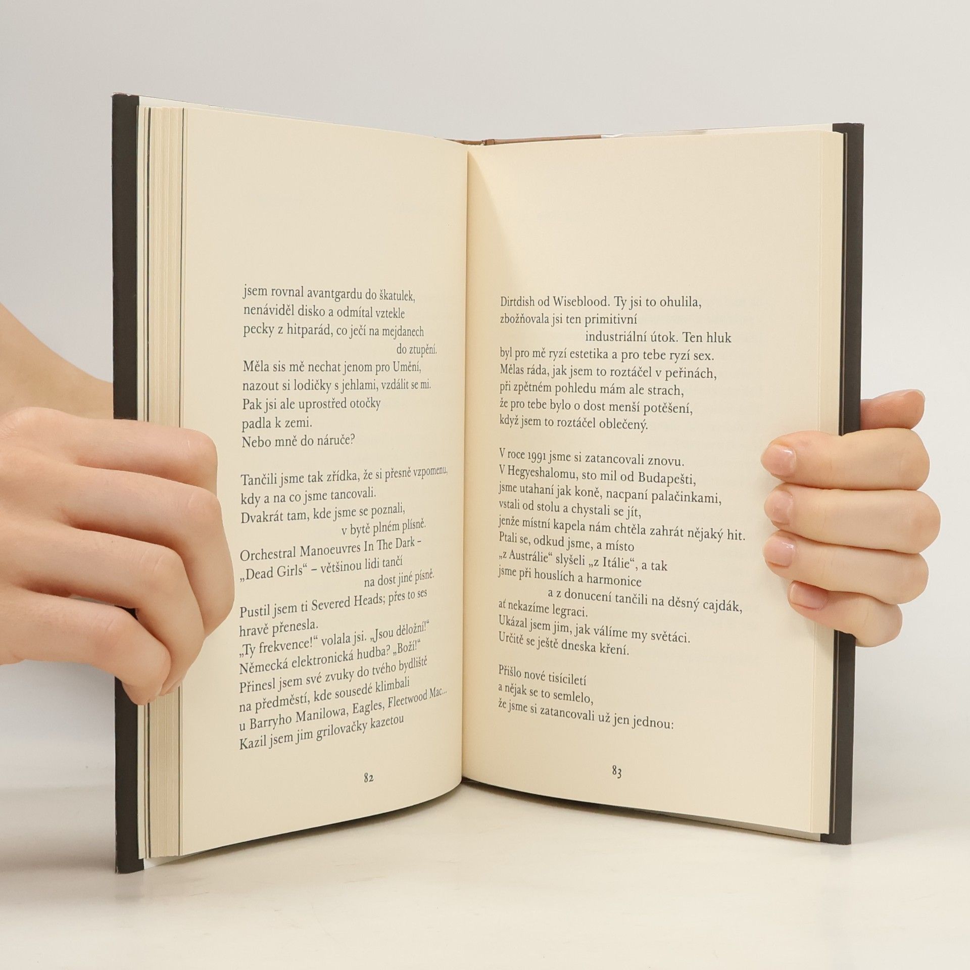 Michel Faber Neskonalá : příběh jedné lásky