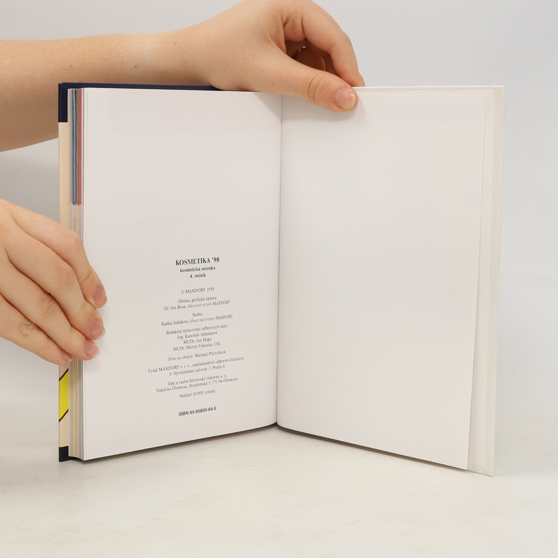 Kateřina Ronovská Kosmetika '98 : kosmetika, vizážistika, kadeřnictví, parfumerie : kosmetická ročenka : oborový katalog 4. ročník