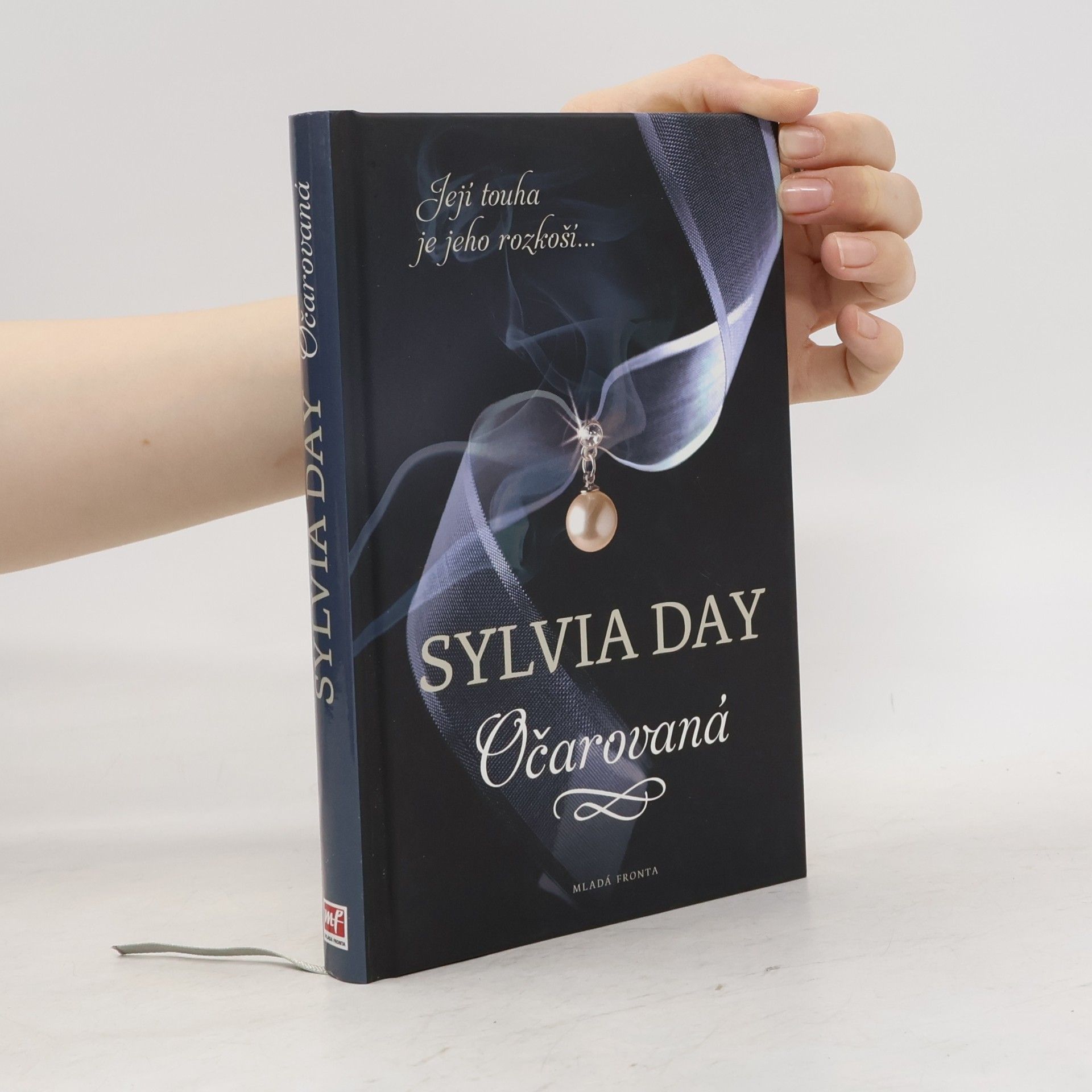 Sylvia Day Očarovaná