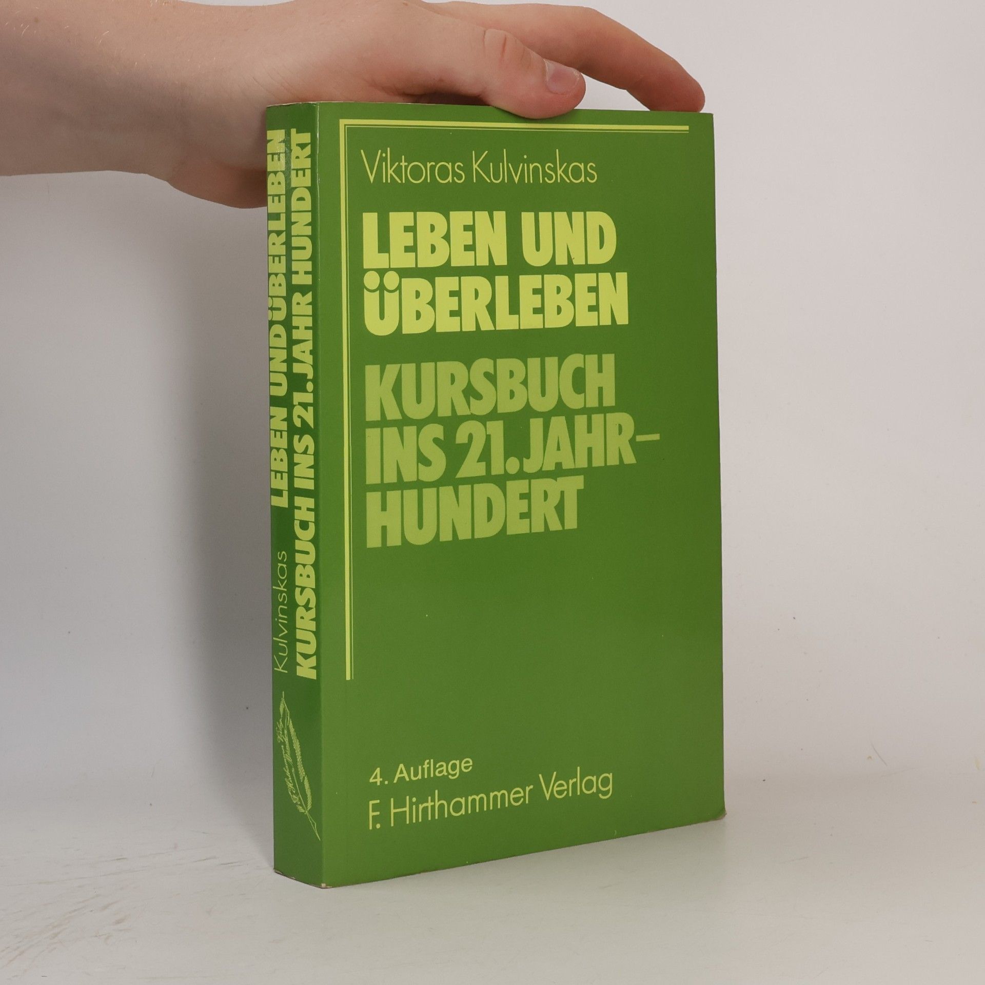 Viktoras Kulvinskas Leben und Überleben