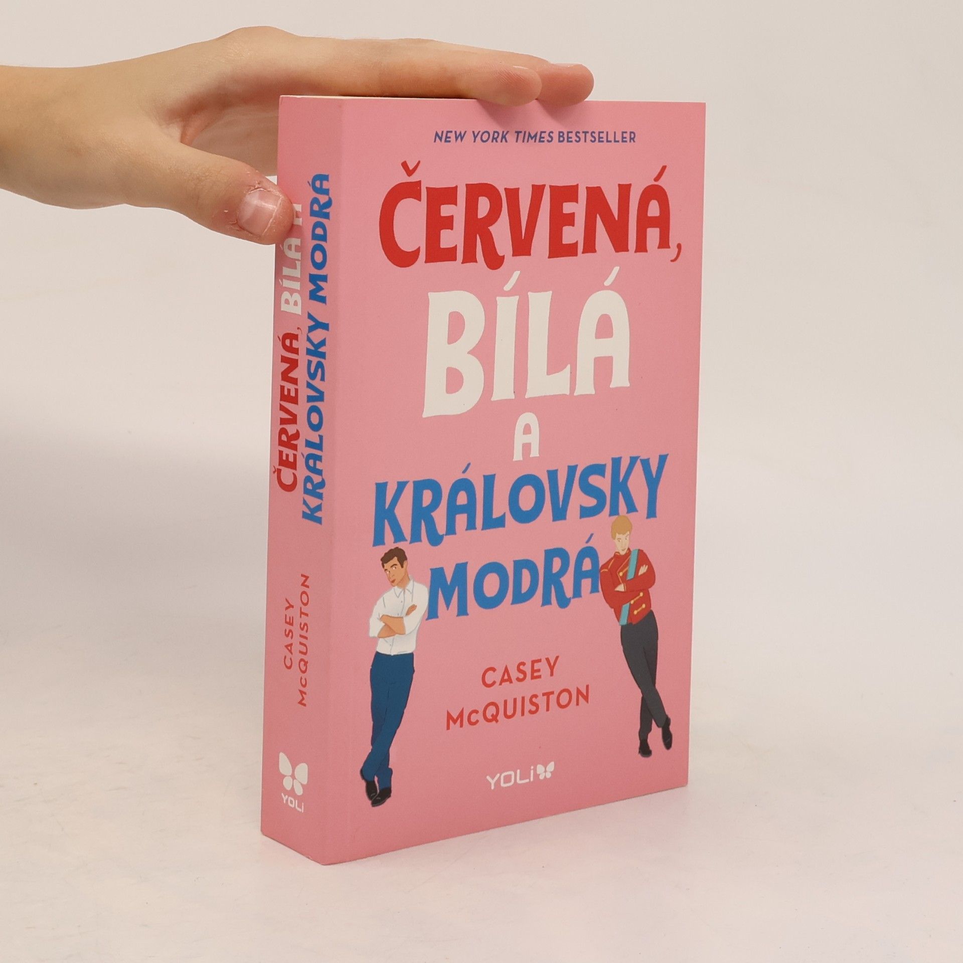 Casey McQuiston Červená, bílá a královsky modrá