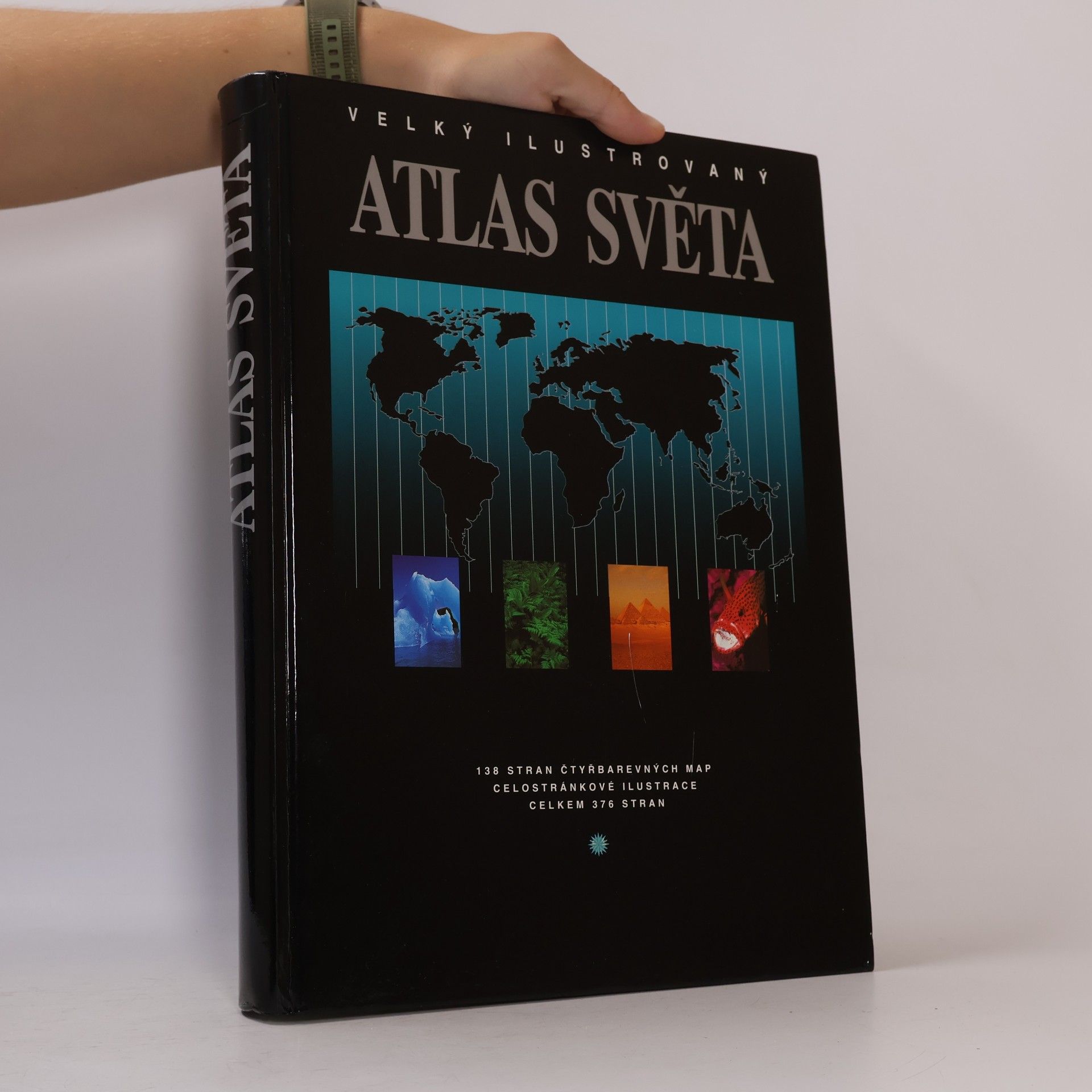 Helena Kholová Velký ilustrovaný atlas světa