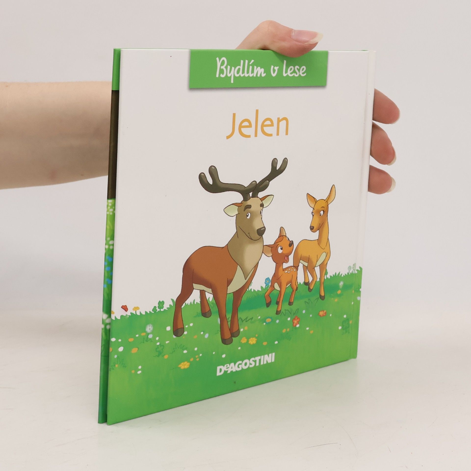 AA.VV. Bydlím v lese. Jelen