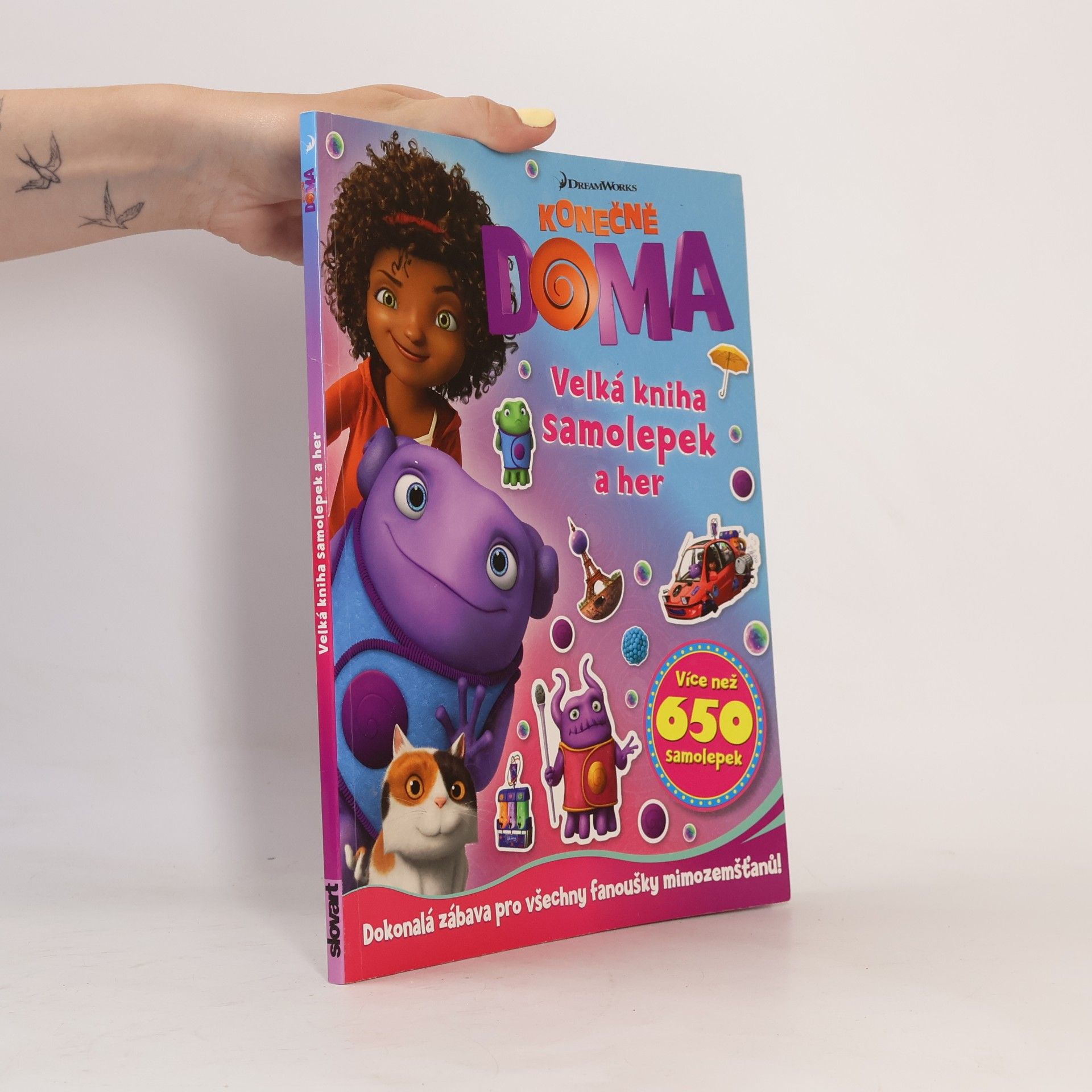 kolektiv autorů Konečně doma