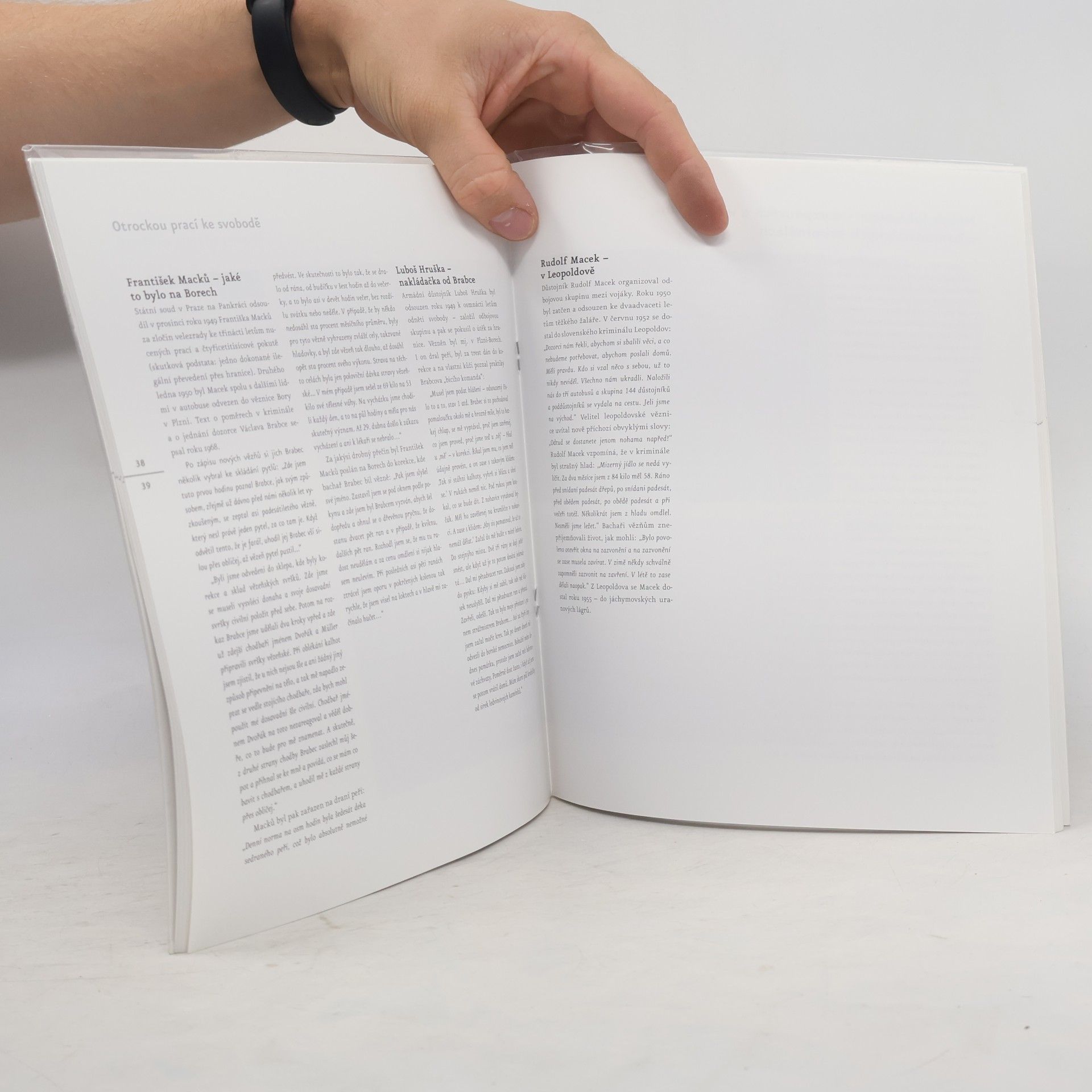 Collectif d'auteurs Příběhy bezpráví