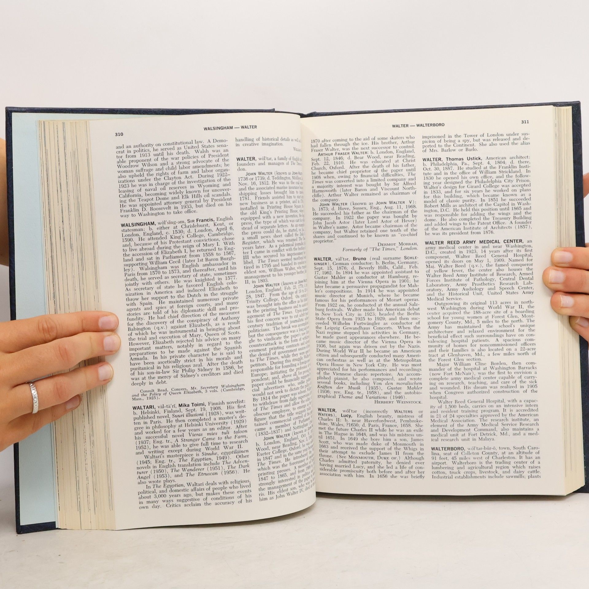 Various authors Encyclopedia Americana 28