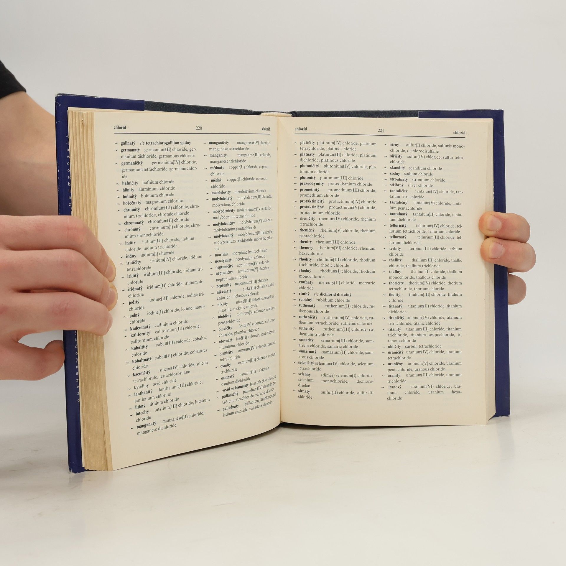 Kolektív autorov Česko-Anglický Chemický Slovník / Czech-English Chemical Dictionary