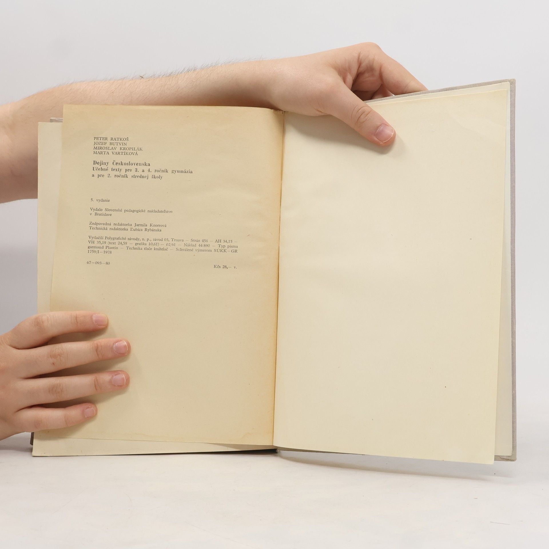 Peter Ratkoš Dejiny Československa. Učebné texty pre 3. a 4. ročník gymnázia a pre 2. ročník strednej školy