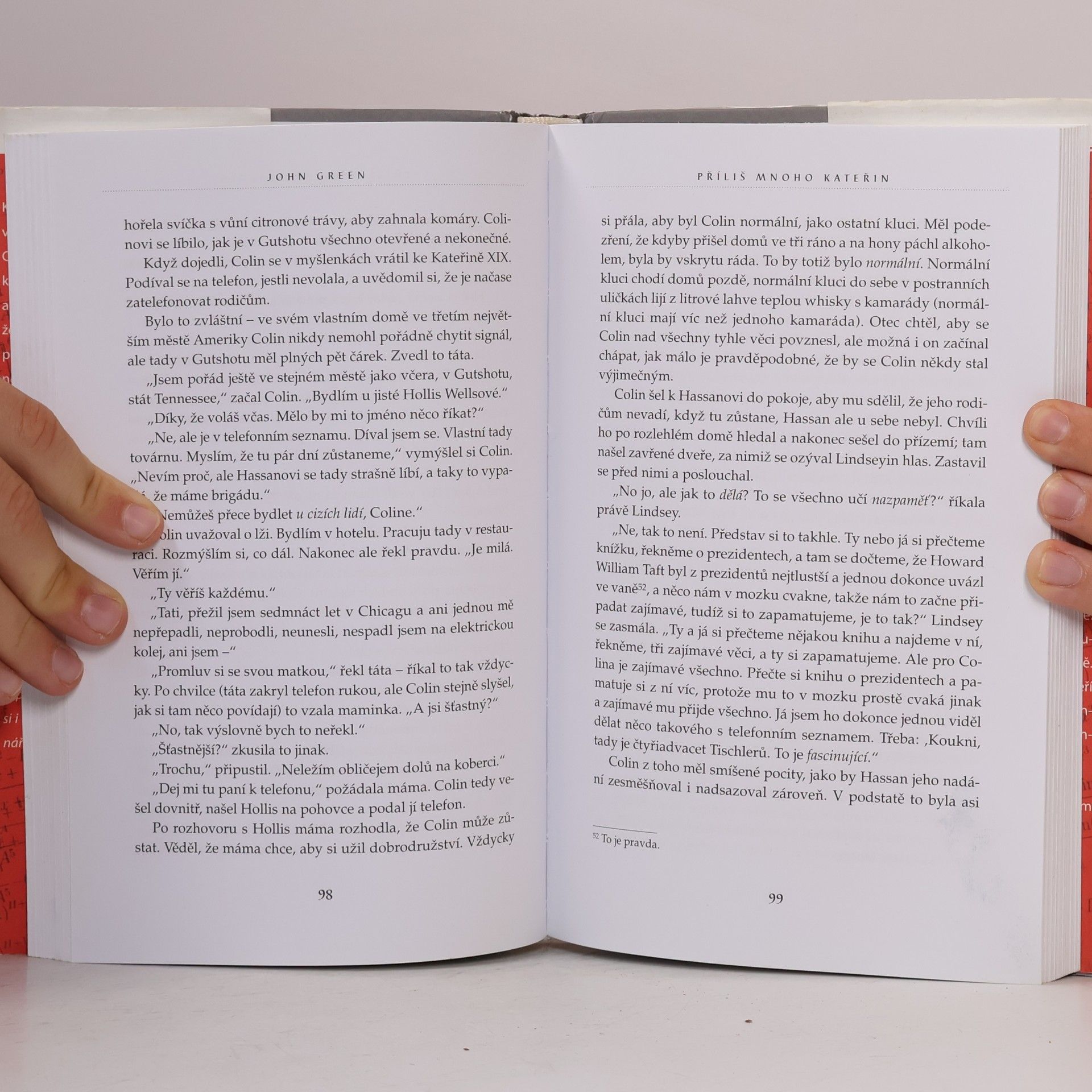 John Green Příliš mnoho Kateřin