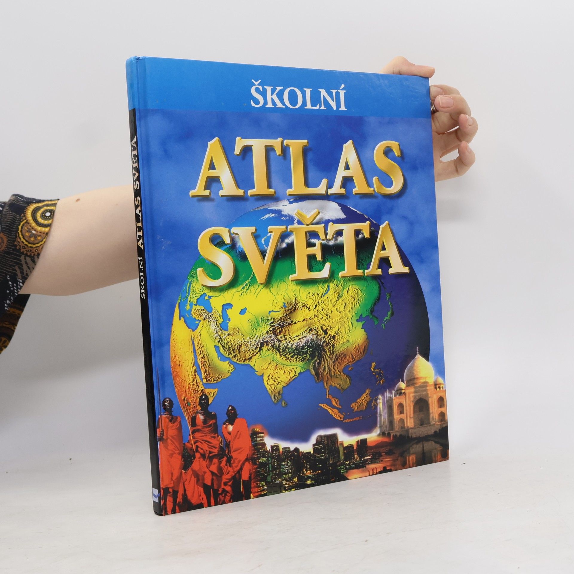 s.r.o Svojtka § Co. Školní atlas světa