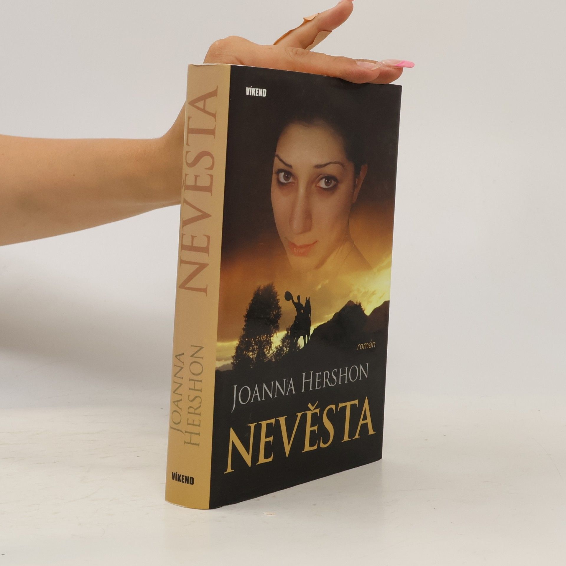 Joanna Hershon Nevěsta