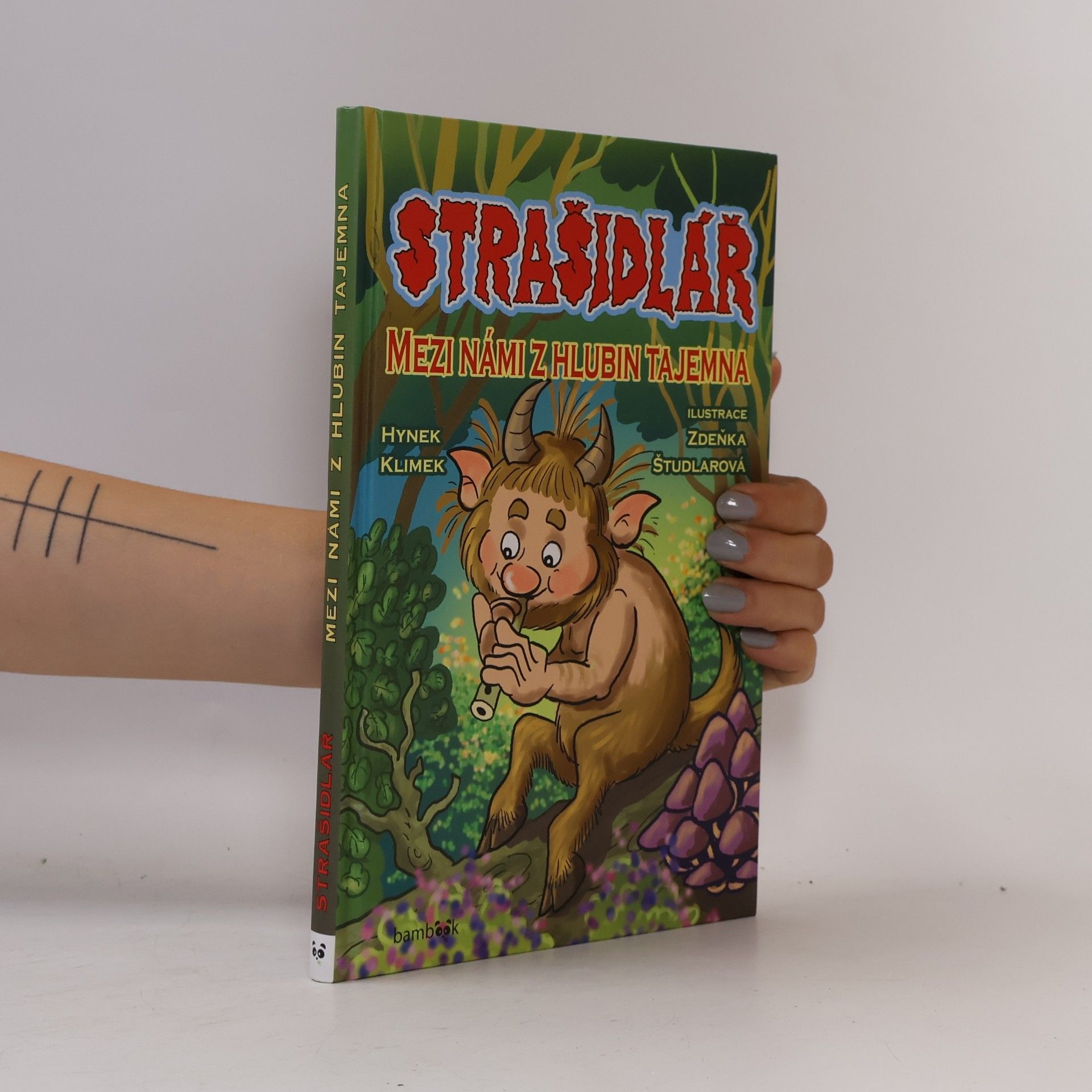 Hynek Klimek Strašidlář - Mezi námi z hlubin tajemna