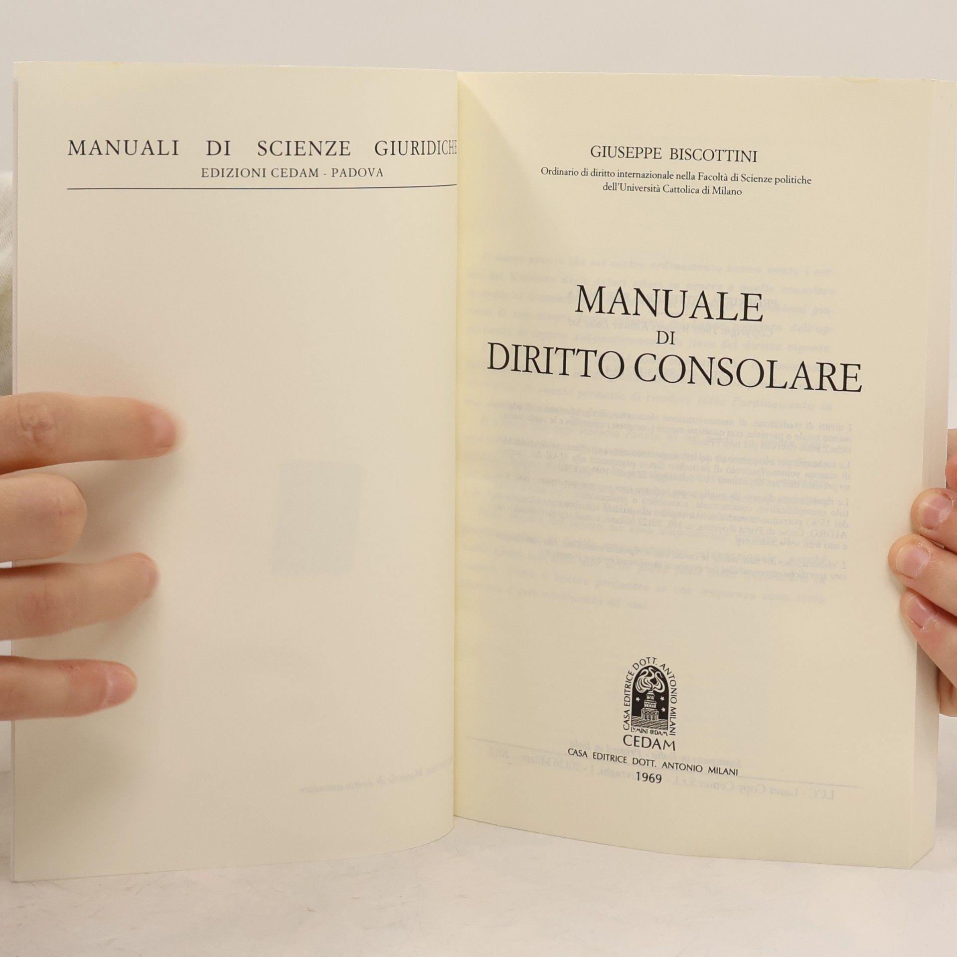 Giuseppe Biscottini Manuali di scienze giuridiche - 6: Manuale di diritto consolare