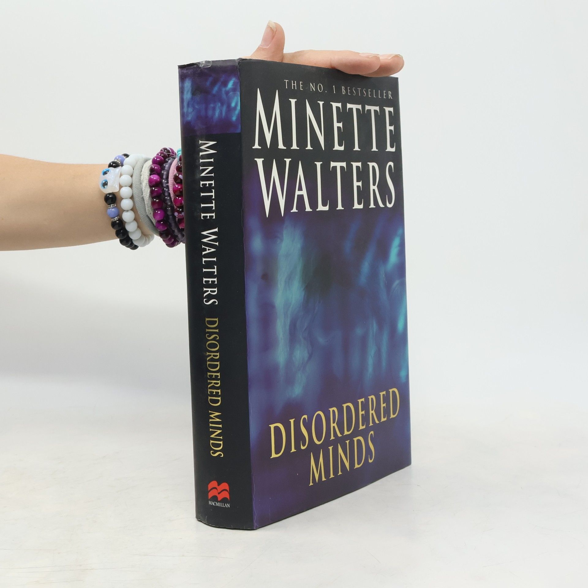 Minette Walters Disordered minds