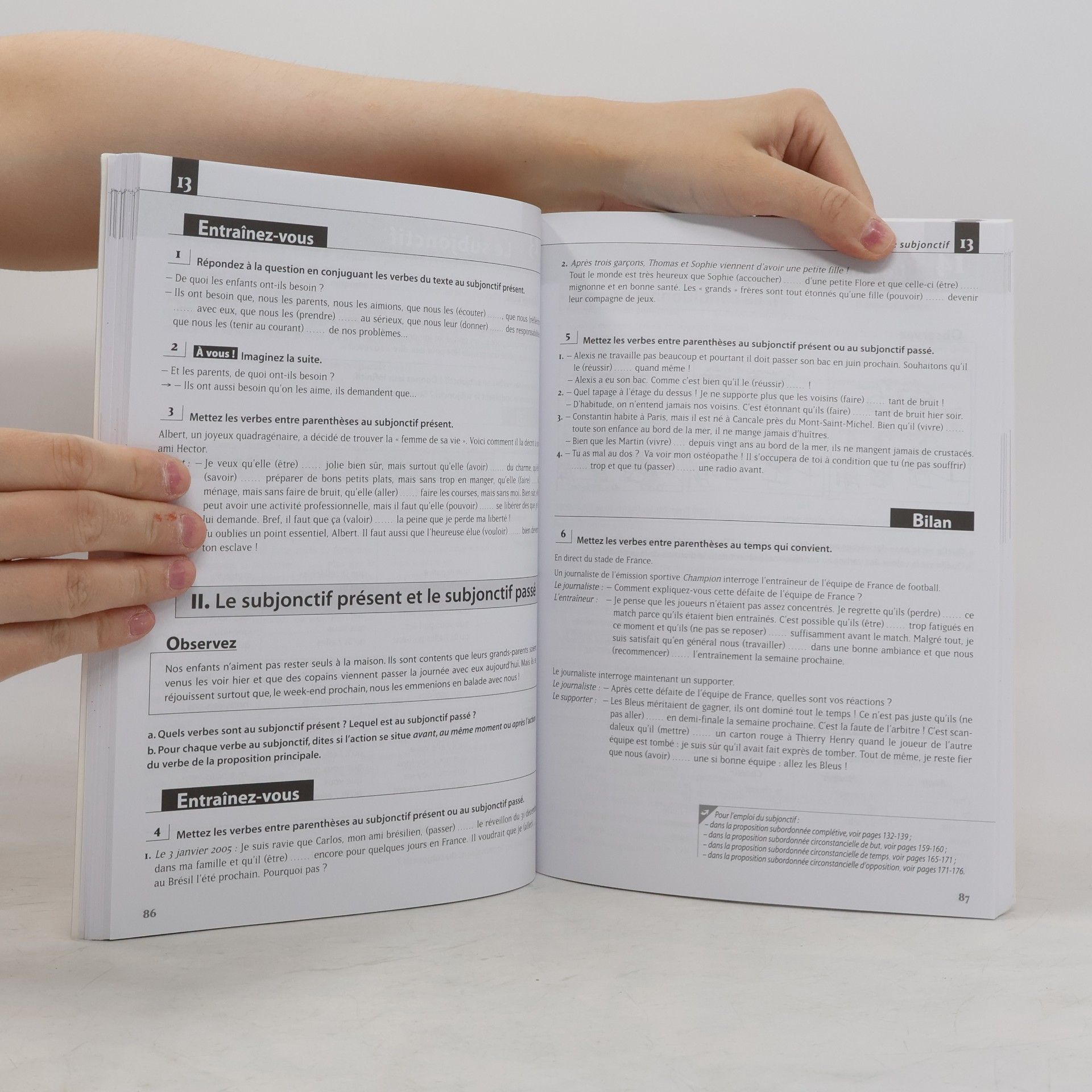 Kolektív autorov Les 500 Exercices de Grammaire B1