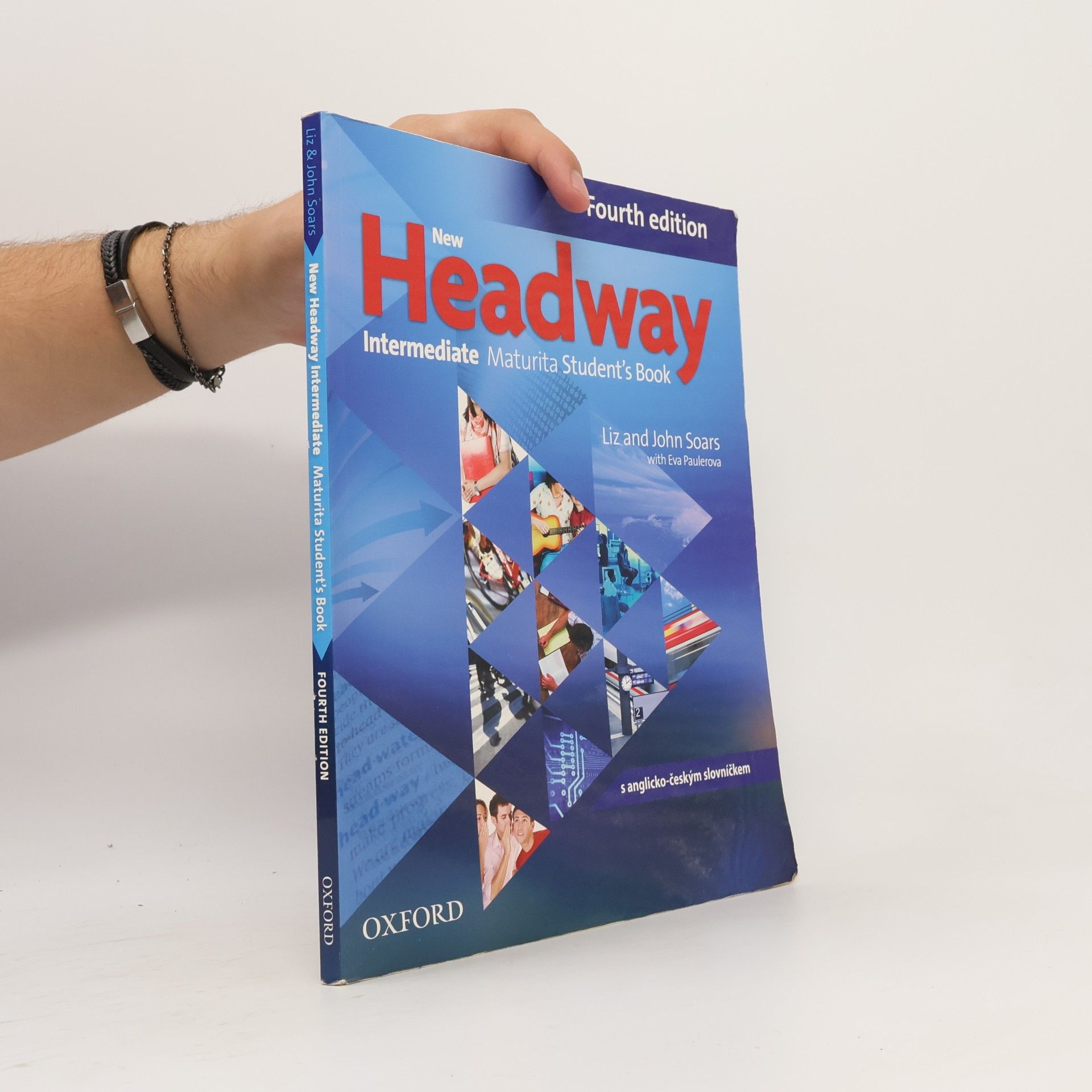 Liz Soars New Headway. Intermediate Maturita Student's Book