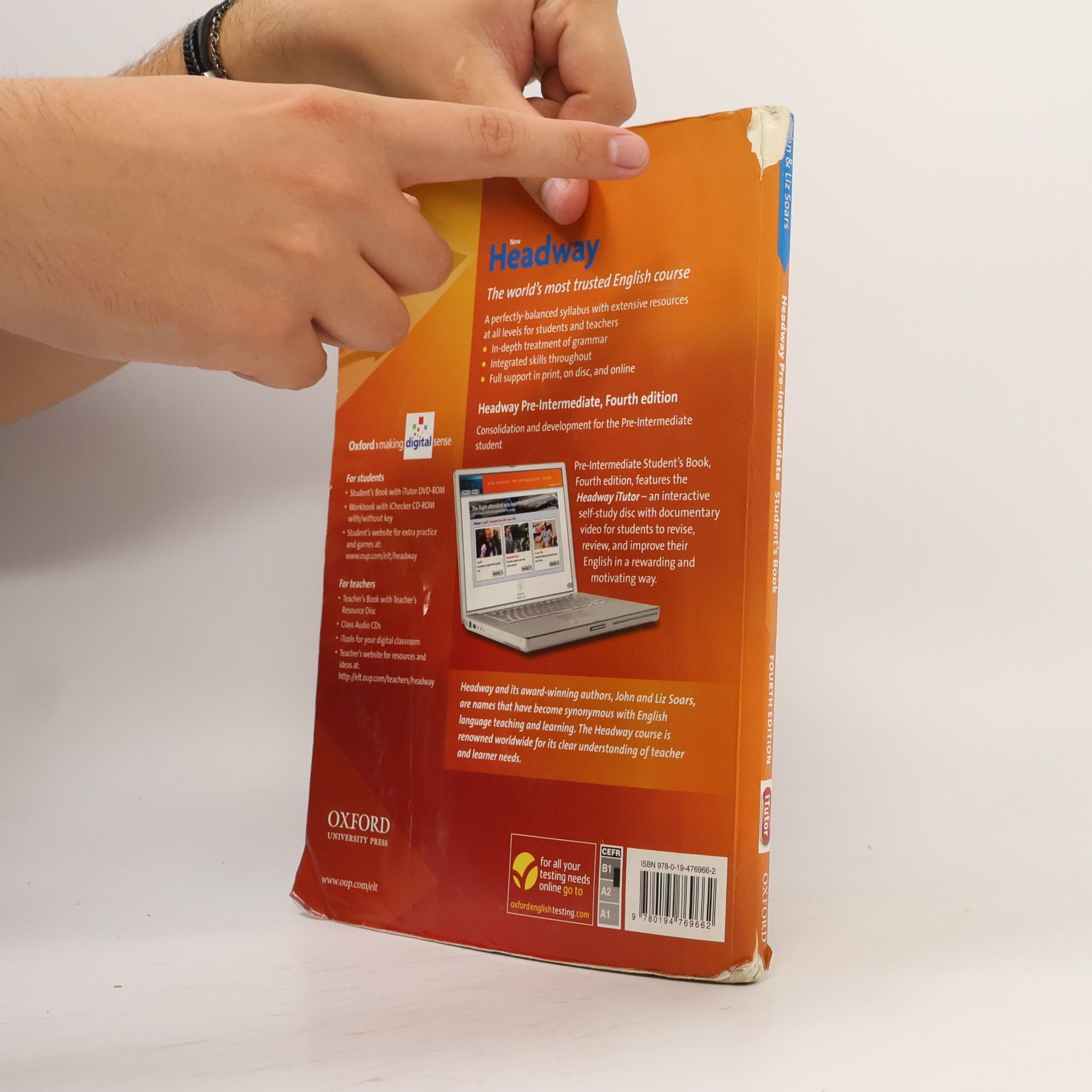 John Soars New Headway pre-intermediate. Student's book