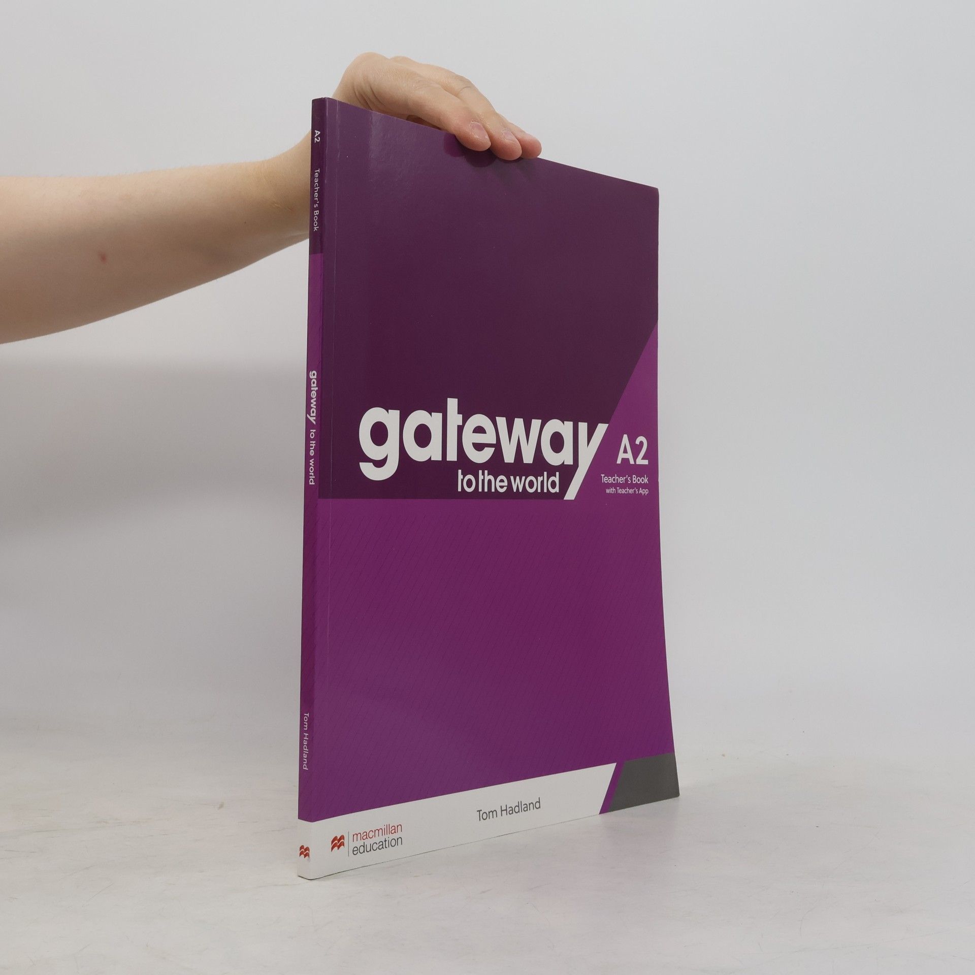 Agnieszka Szypowska Gateway to the World A2 TB + App