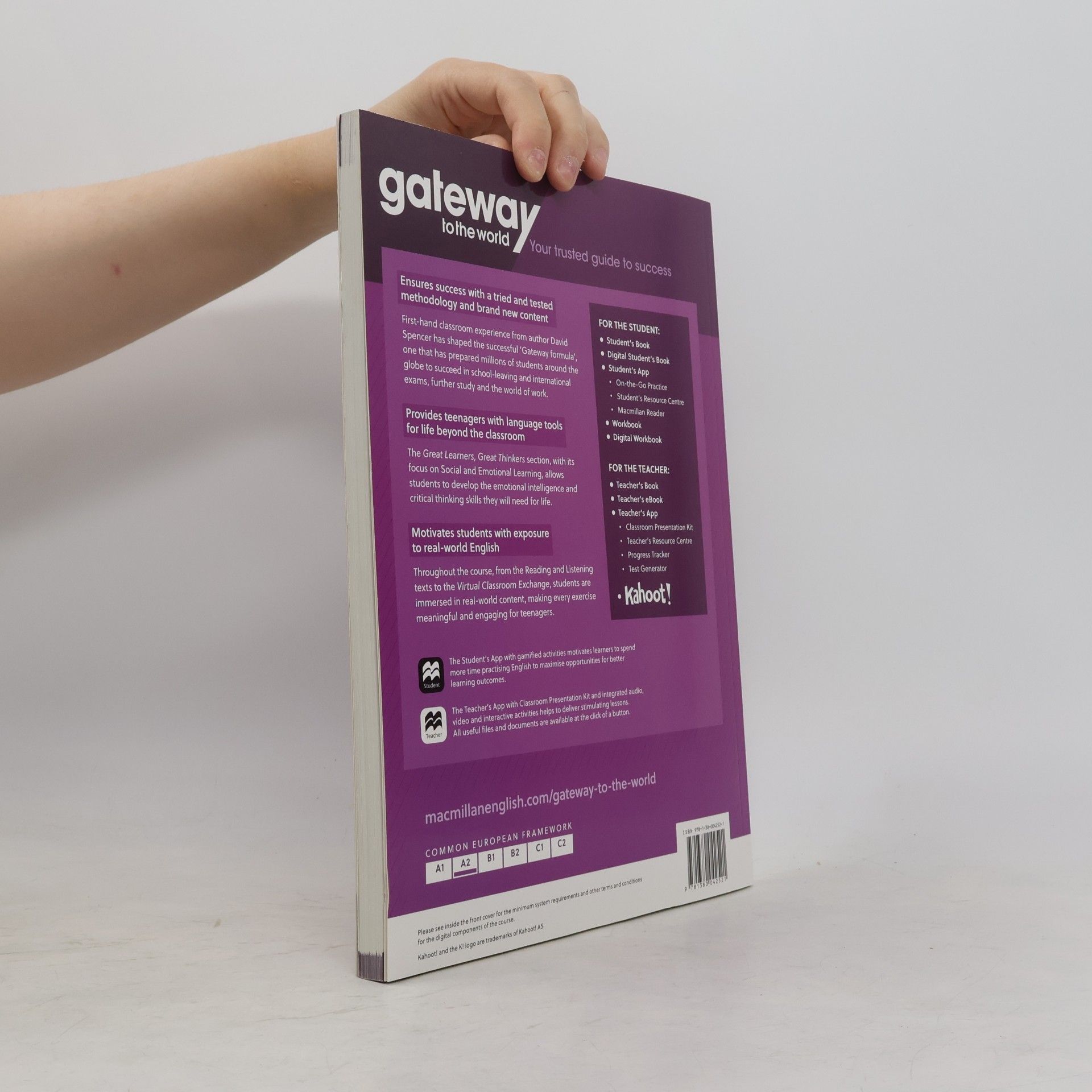 Agnieszka Szypowska Gateway to the World A2 TB + App