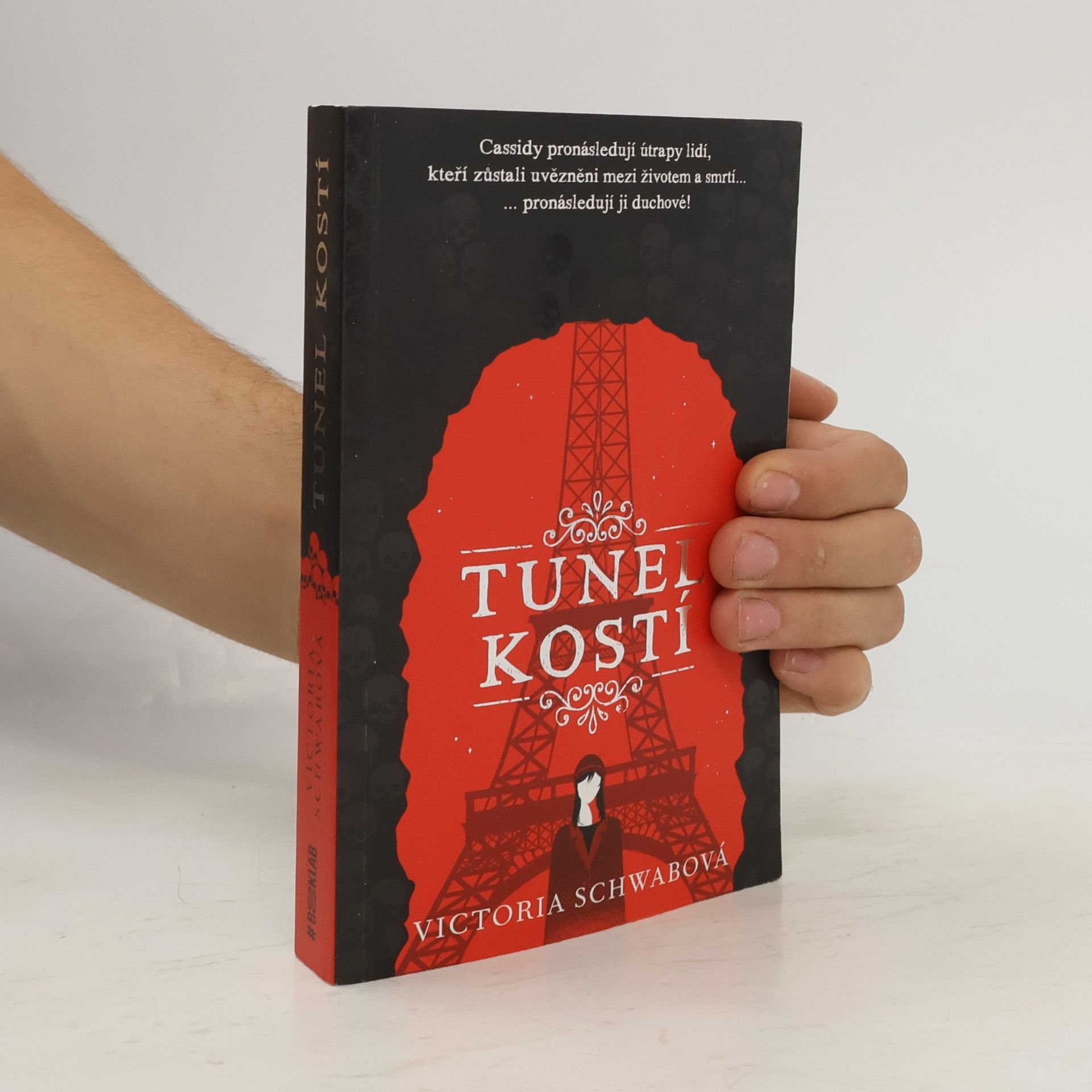 Victoria Schwabová Tunel kostí