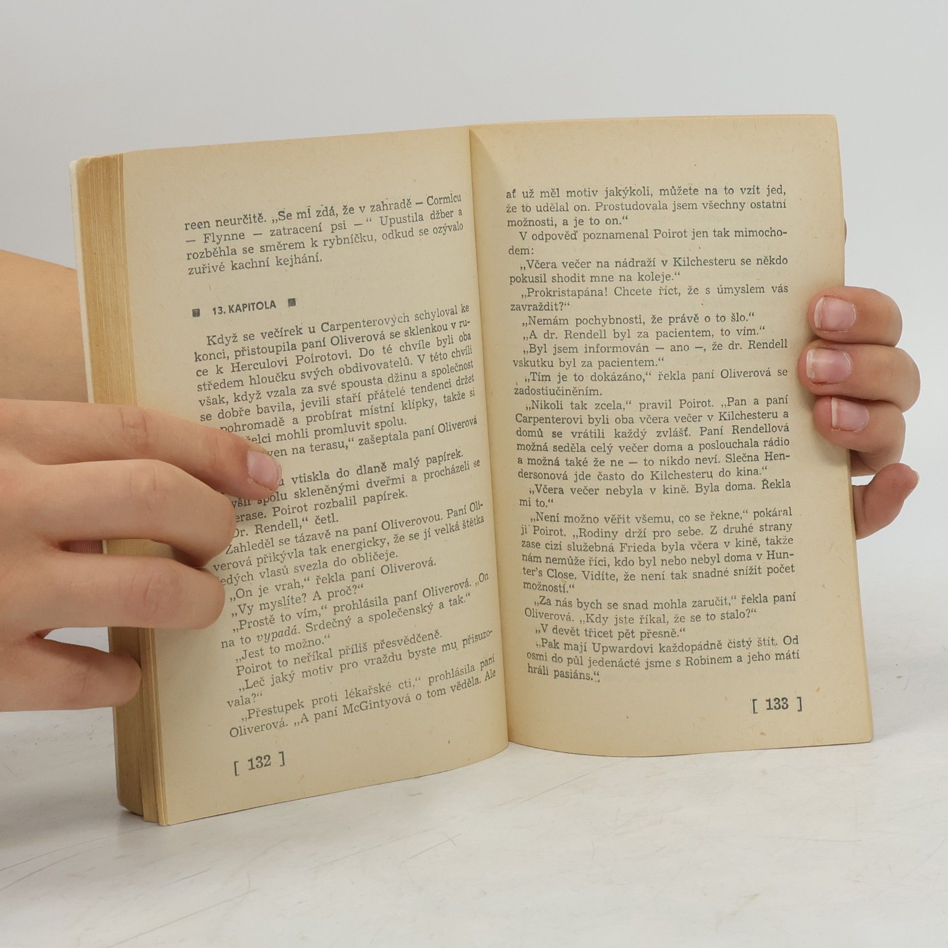 Agatha Christie Smrt staré posluhovačky