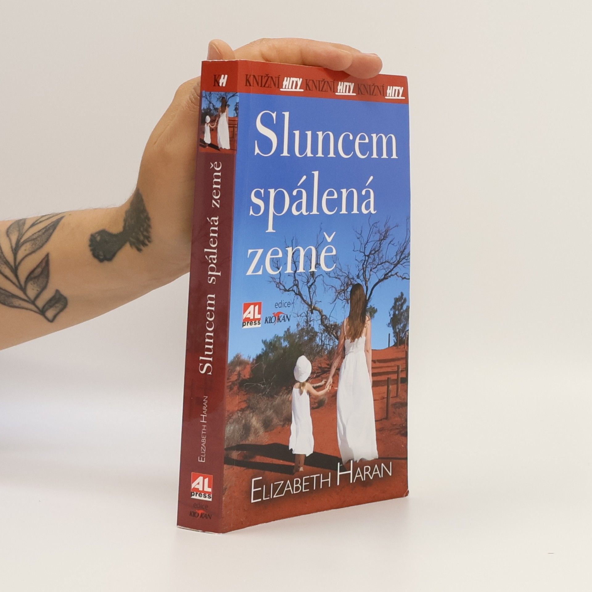 Elizabeth Haran Sluncem spálená země