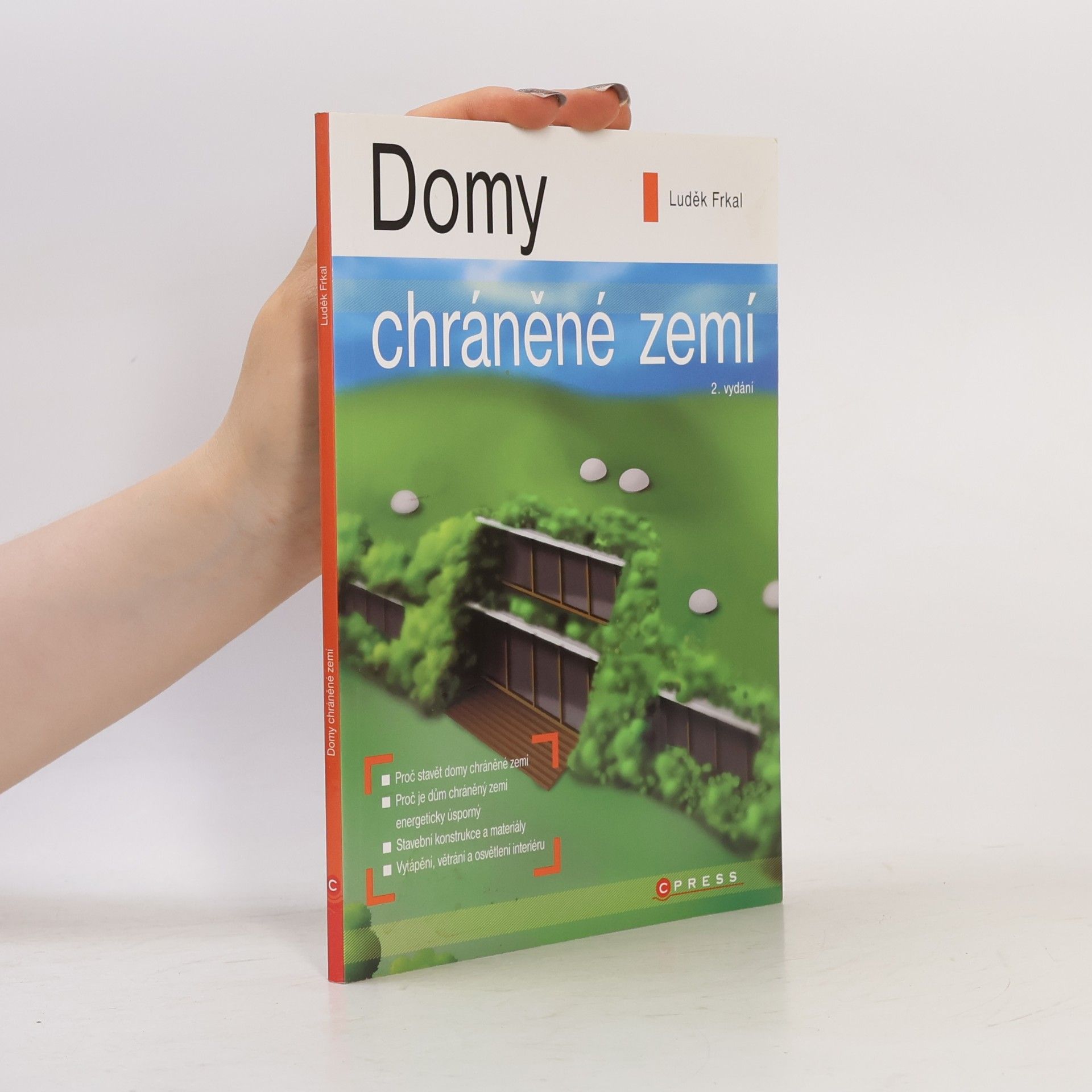 Luděk Frkal Domy chráněné zemí