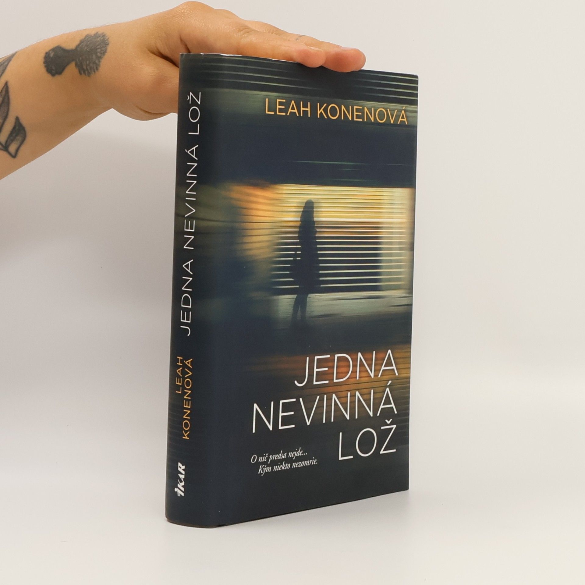 Leah Konen Jedna nevinná lož