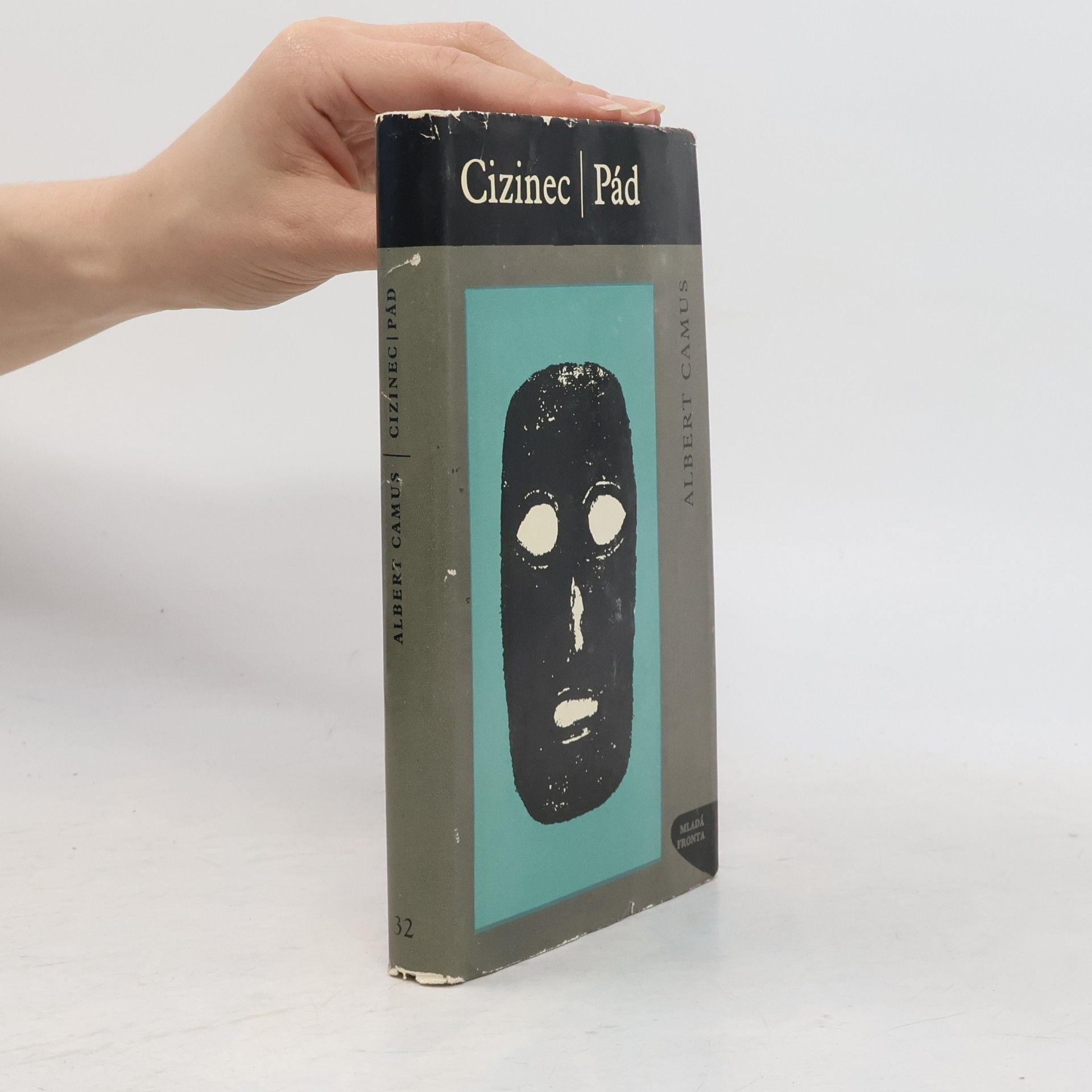 Albert Camus Cizinec. Pád