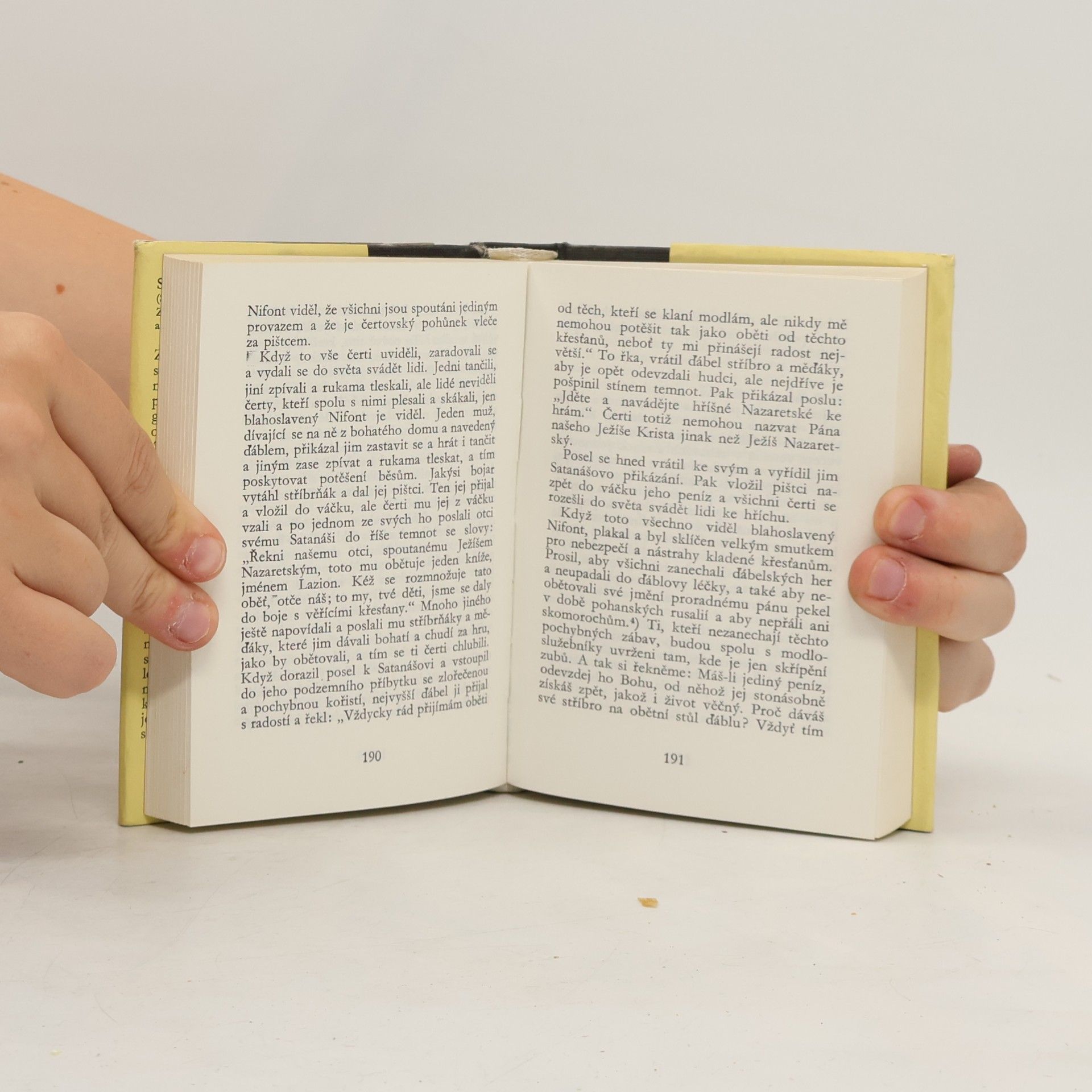 Bohuslav Ilek Smích a běs. Staroruské hagiografické příběhy