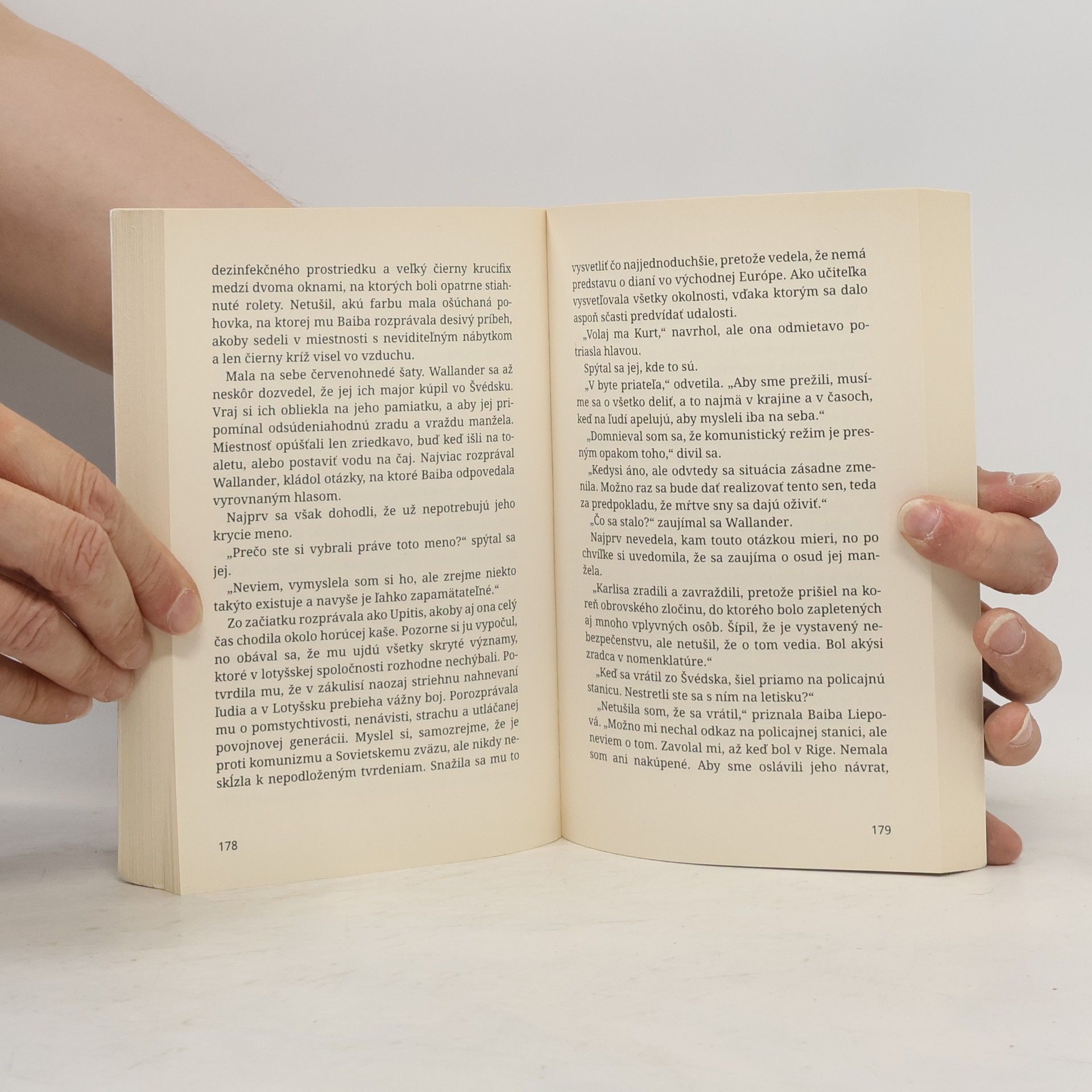 Henning Mankell Psi z Rigy