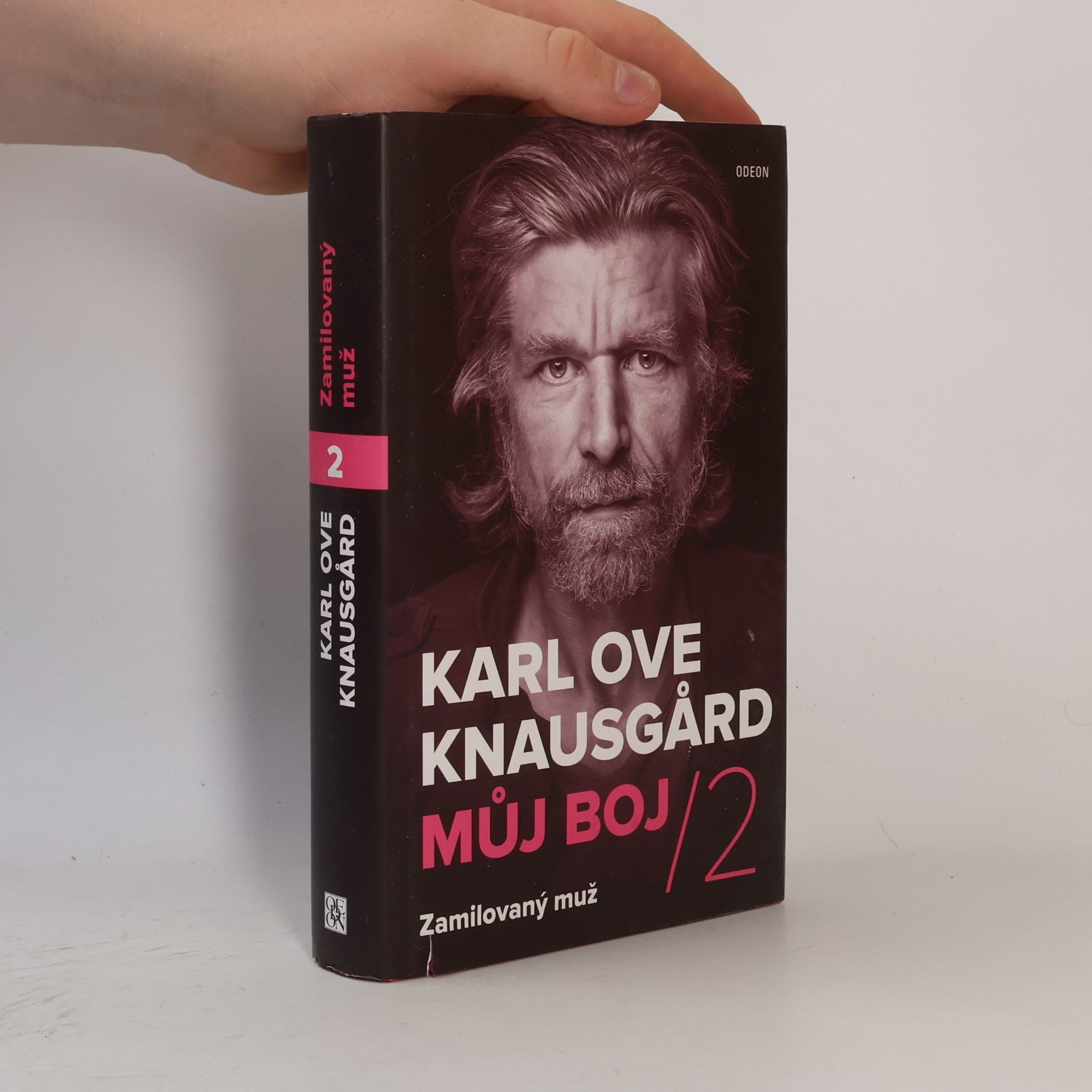 Karl Ove Knausgård Zamilovaný muž. Můj boj 2